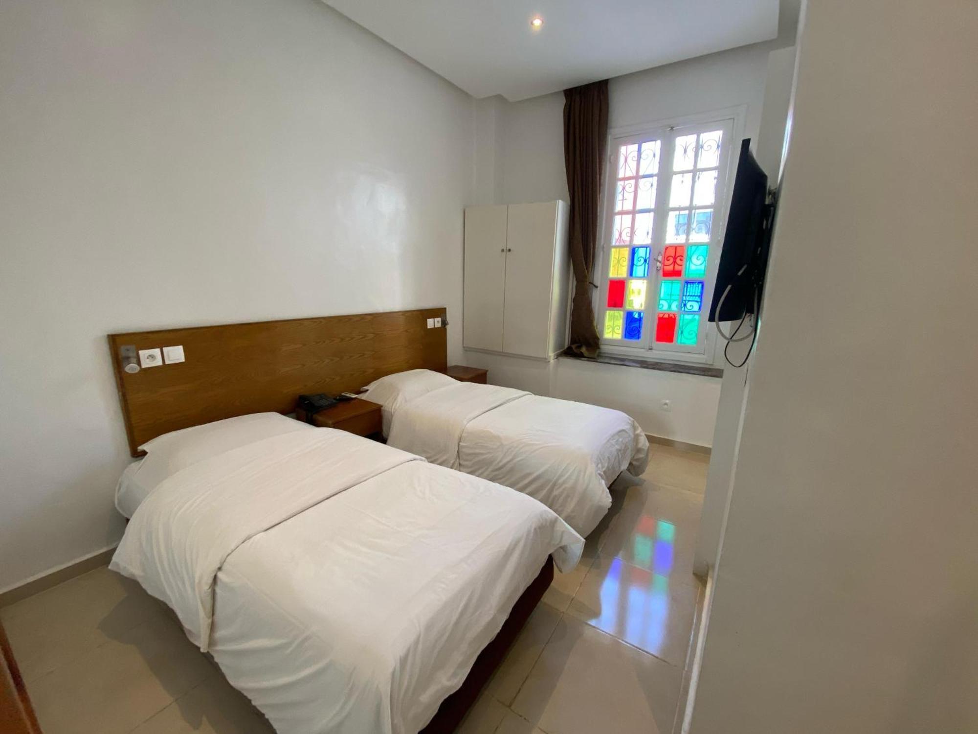 Chambre Lits Jumeaux avec Salle de Bains Privative