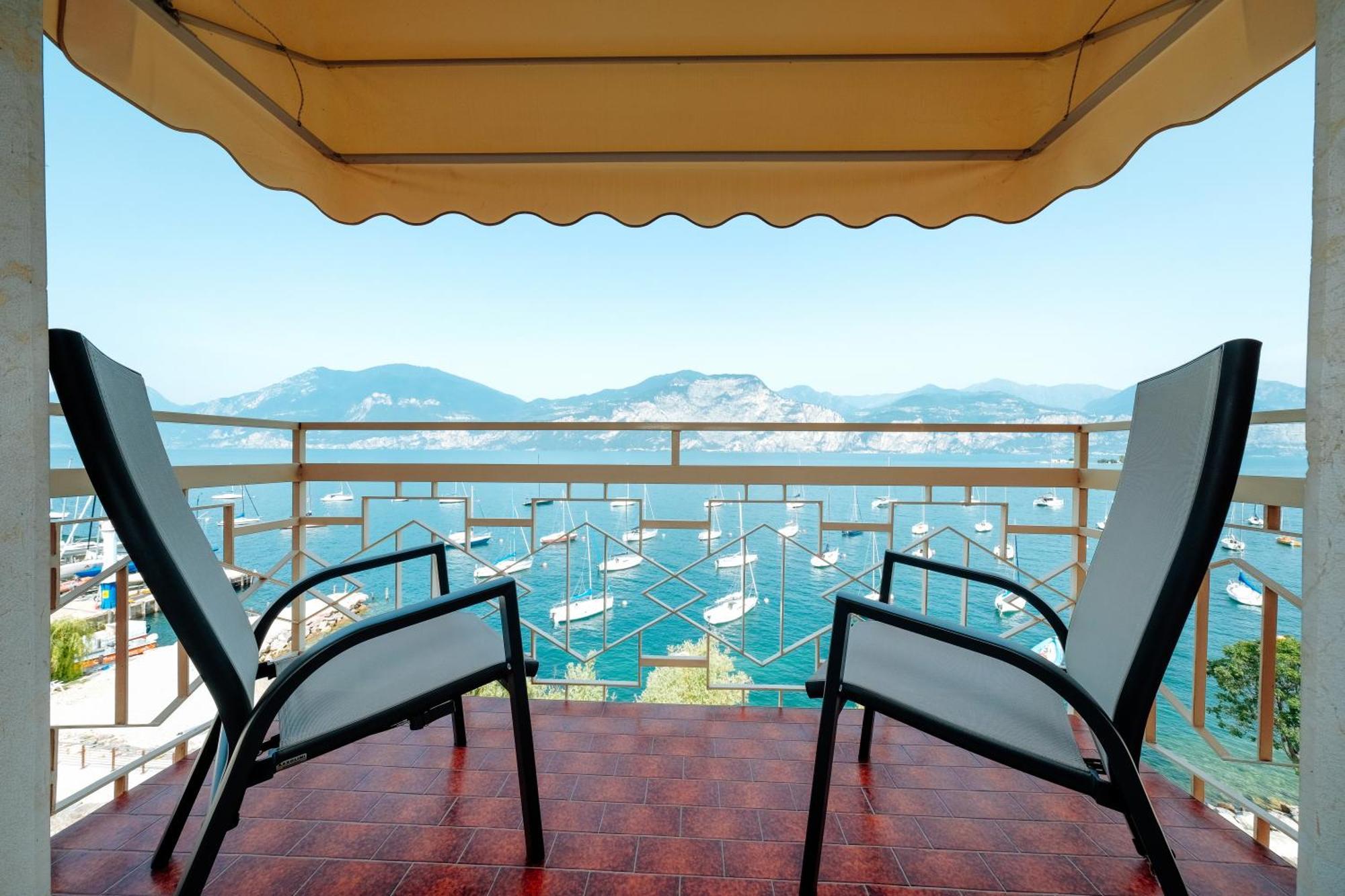 Comfort Double Room Balcony Lake View