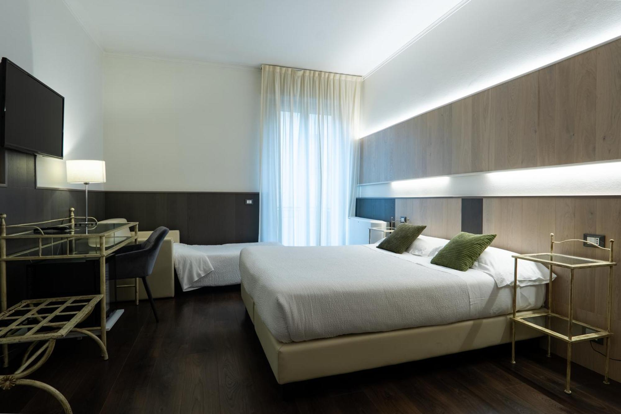 Double or Twin Room with Extra Bed,1668045813:JPEG