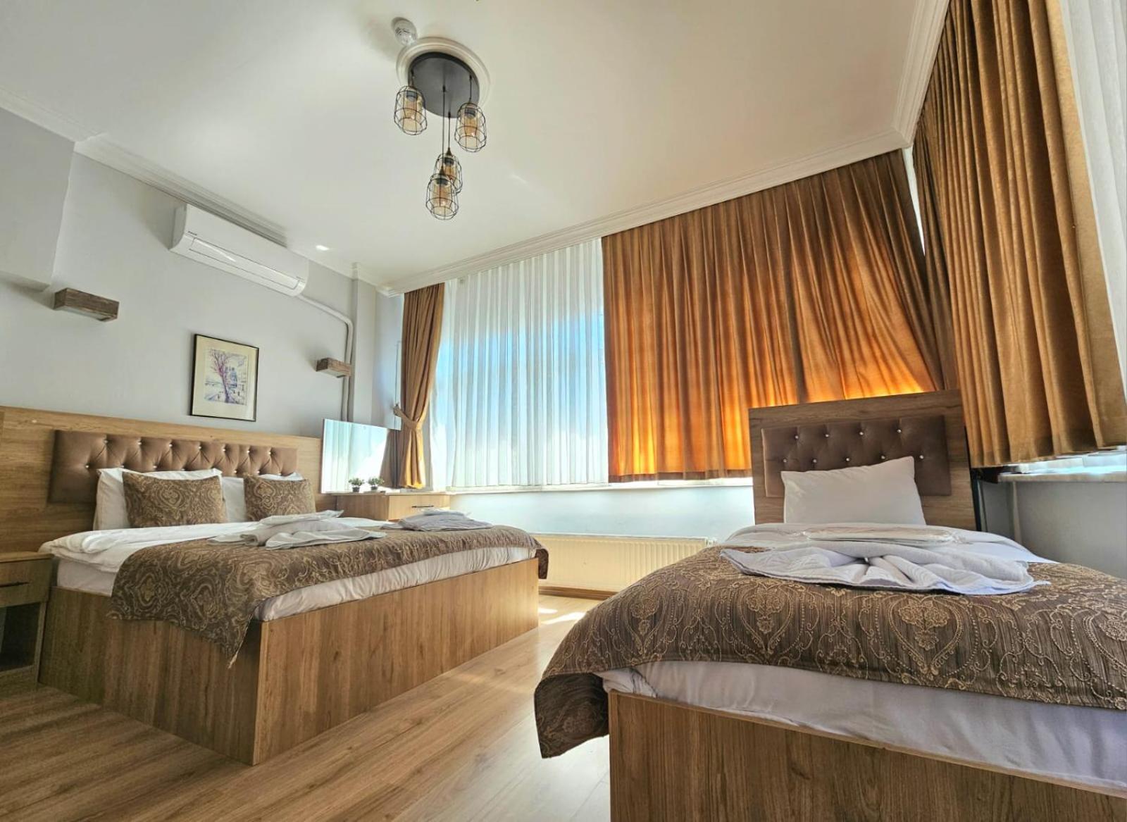 Deluxe Apartment,1670860726:JPEG