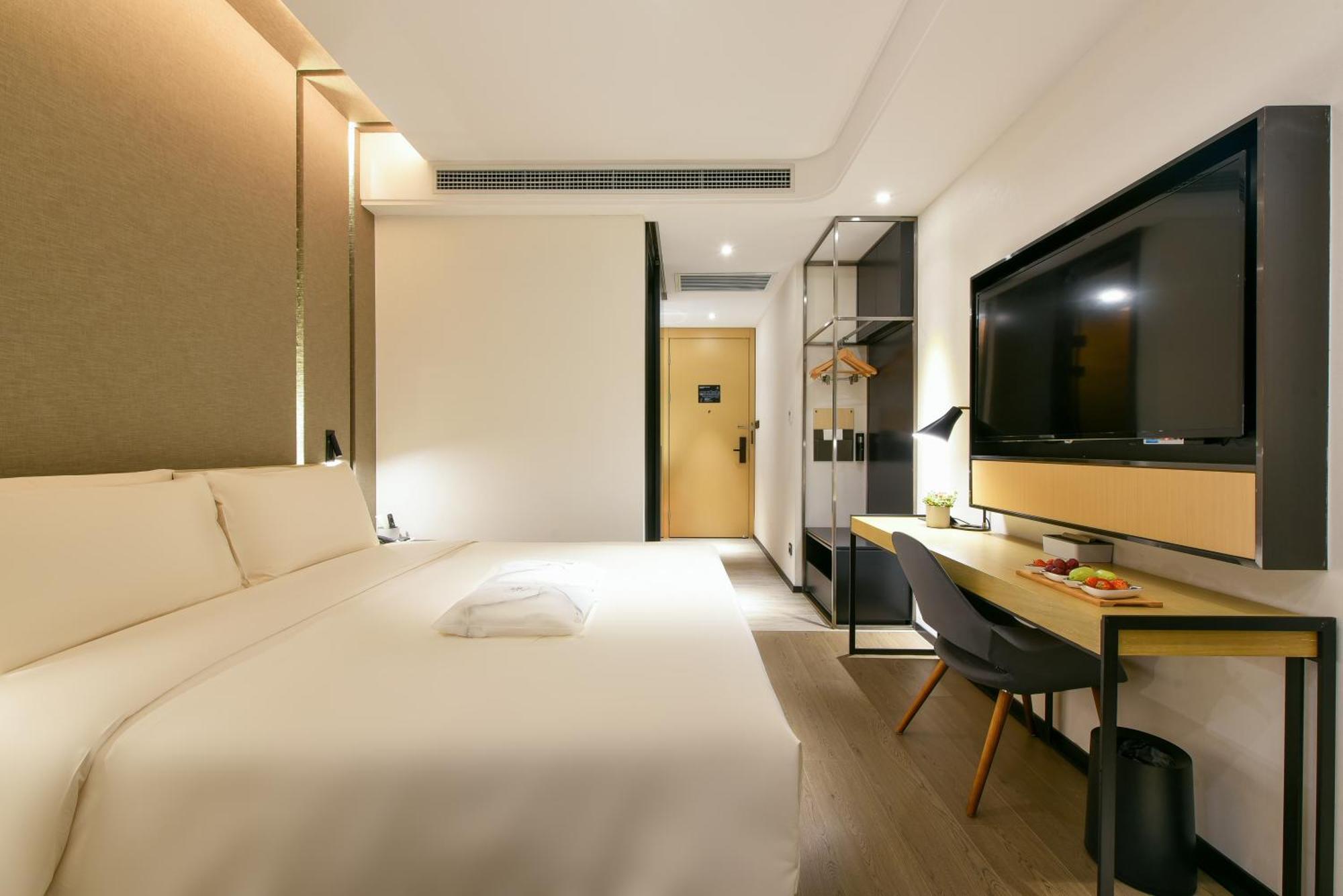 Jimu Double Room with Gym Theme