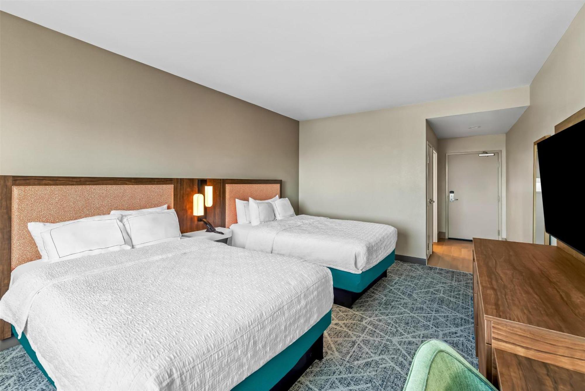 Queen Room Two Queen Beds Mobility Access or Non-Smoking