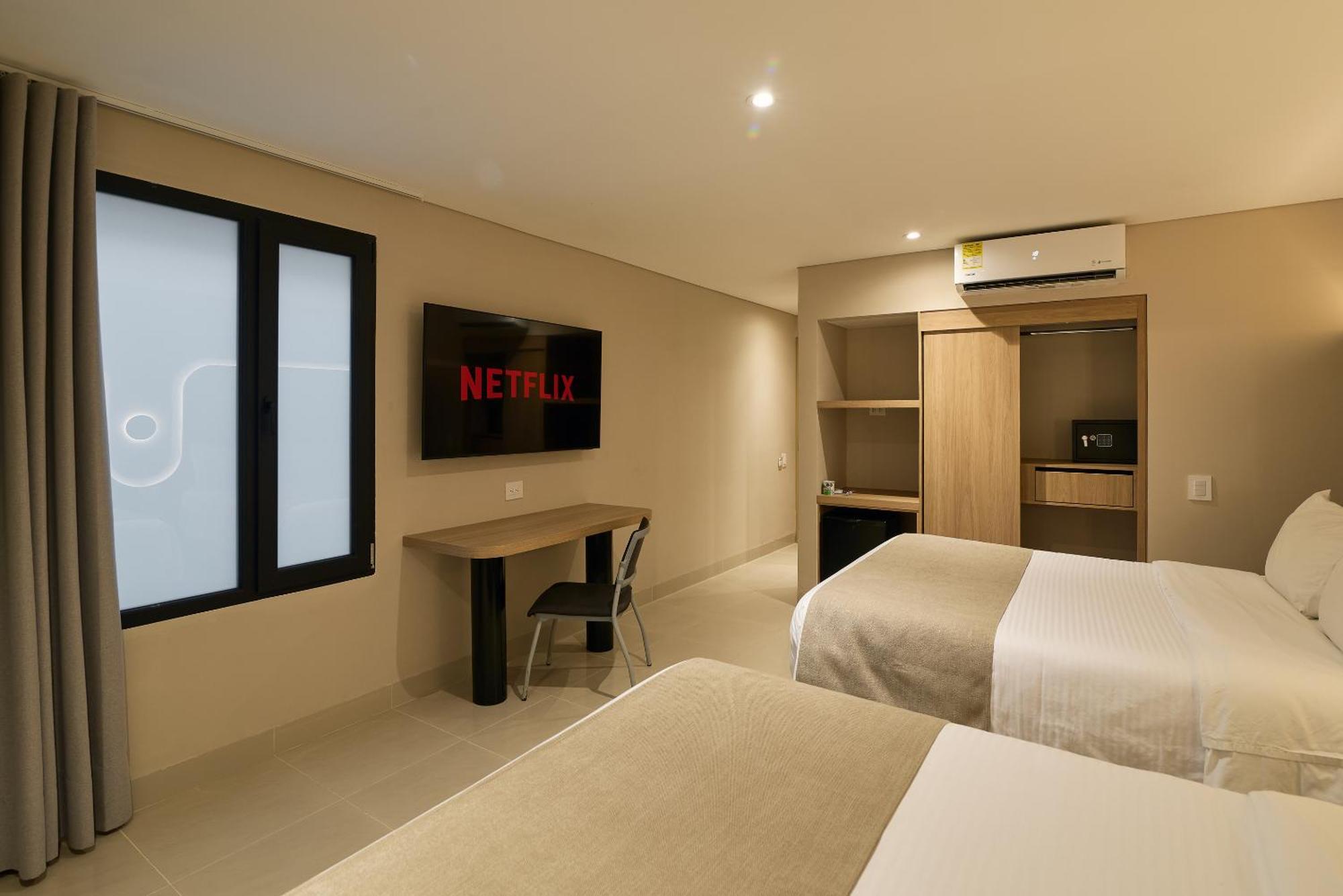 Queen Room Two Queen Beds