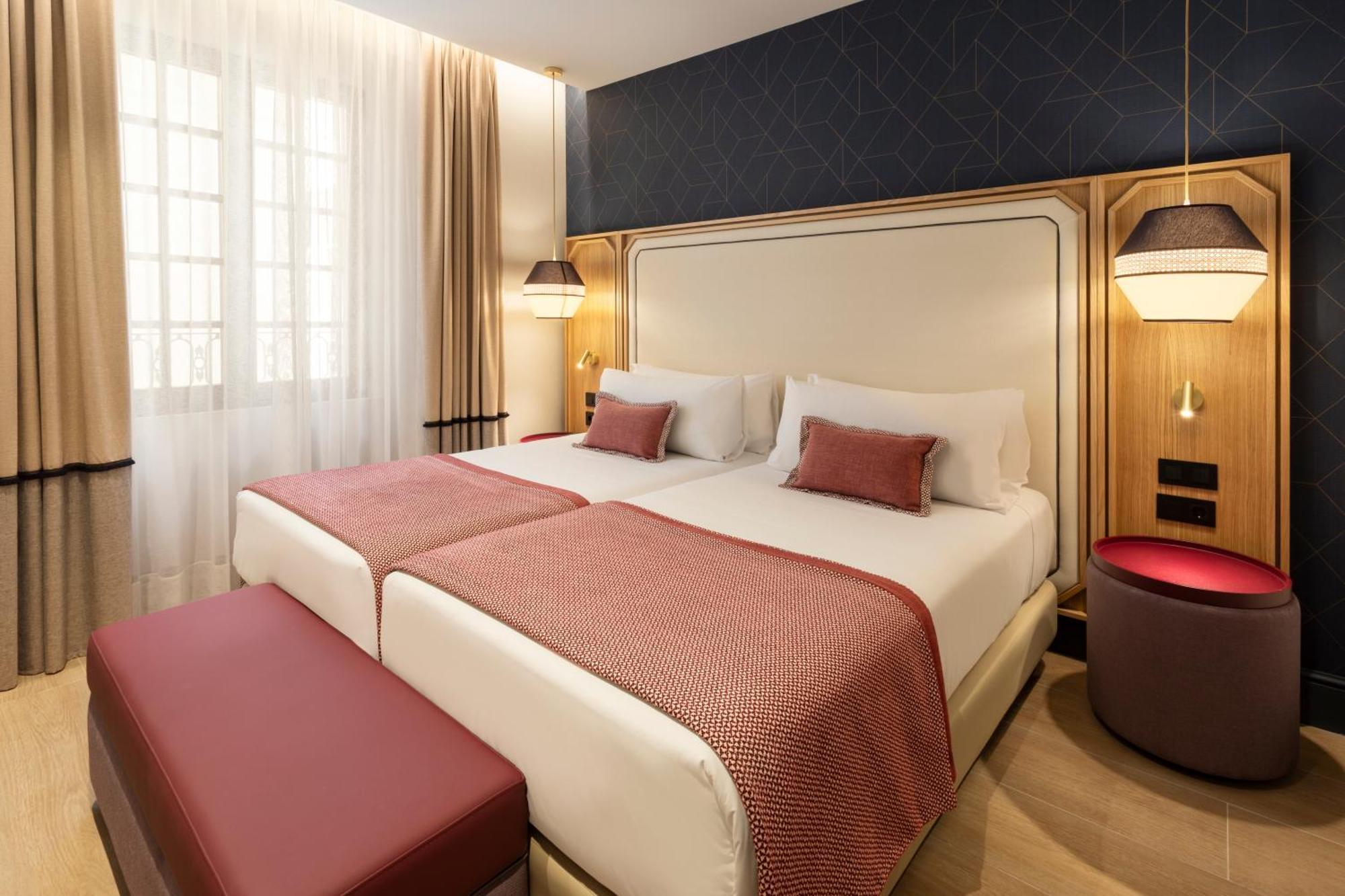 Chambre Triple Supérieure (3 Adultes)