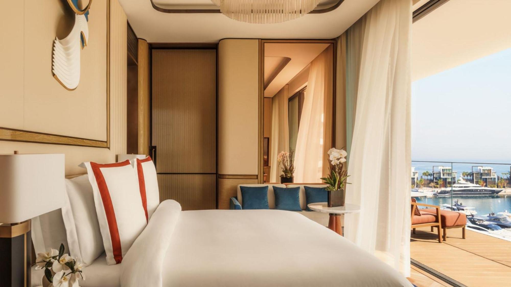Marina Deluxe Suite Marina & Dubai Skyline Views