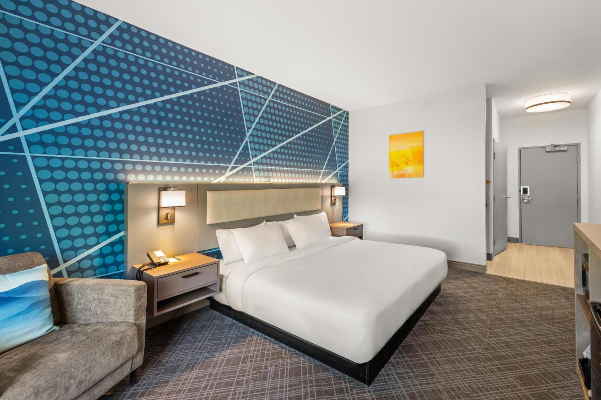 King Room Roll Shower Disability Access or Non Smoking