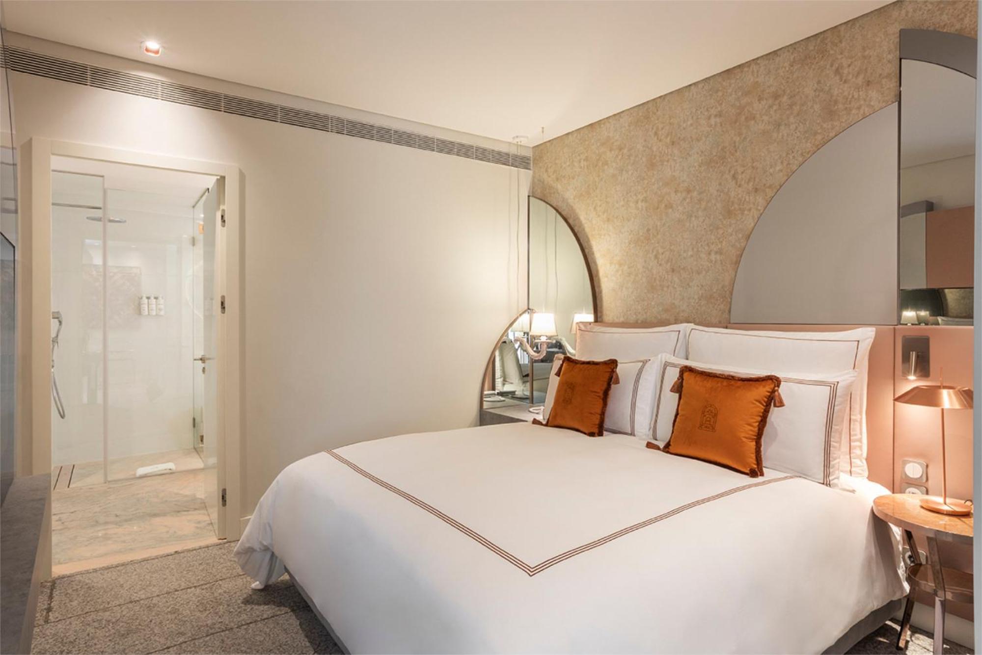 Premium King Room,1581555383:JPEG