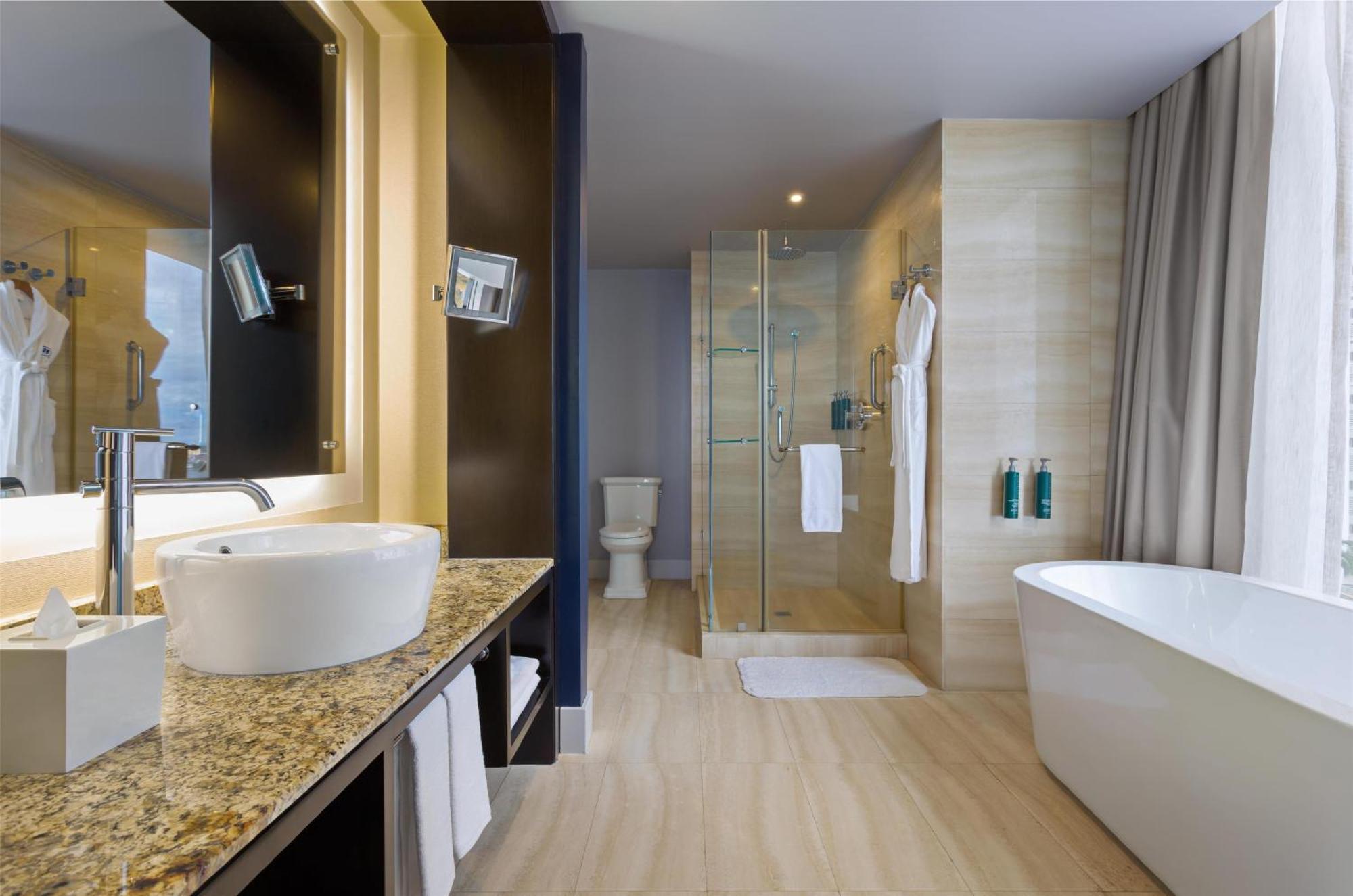 Junior King Suite with City View,1695761801:JPEG