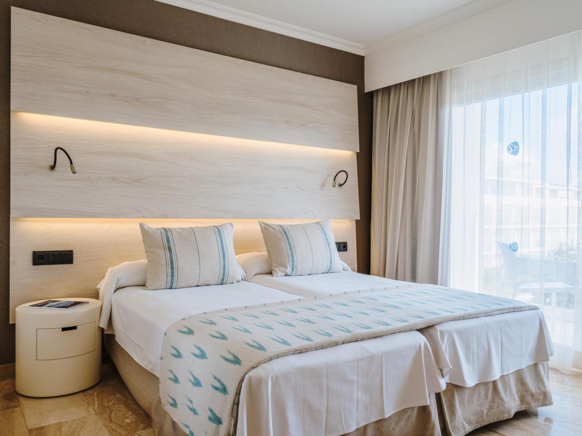 Double Room,1697789405:JPEG