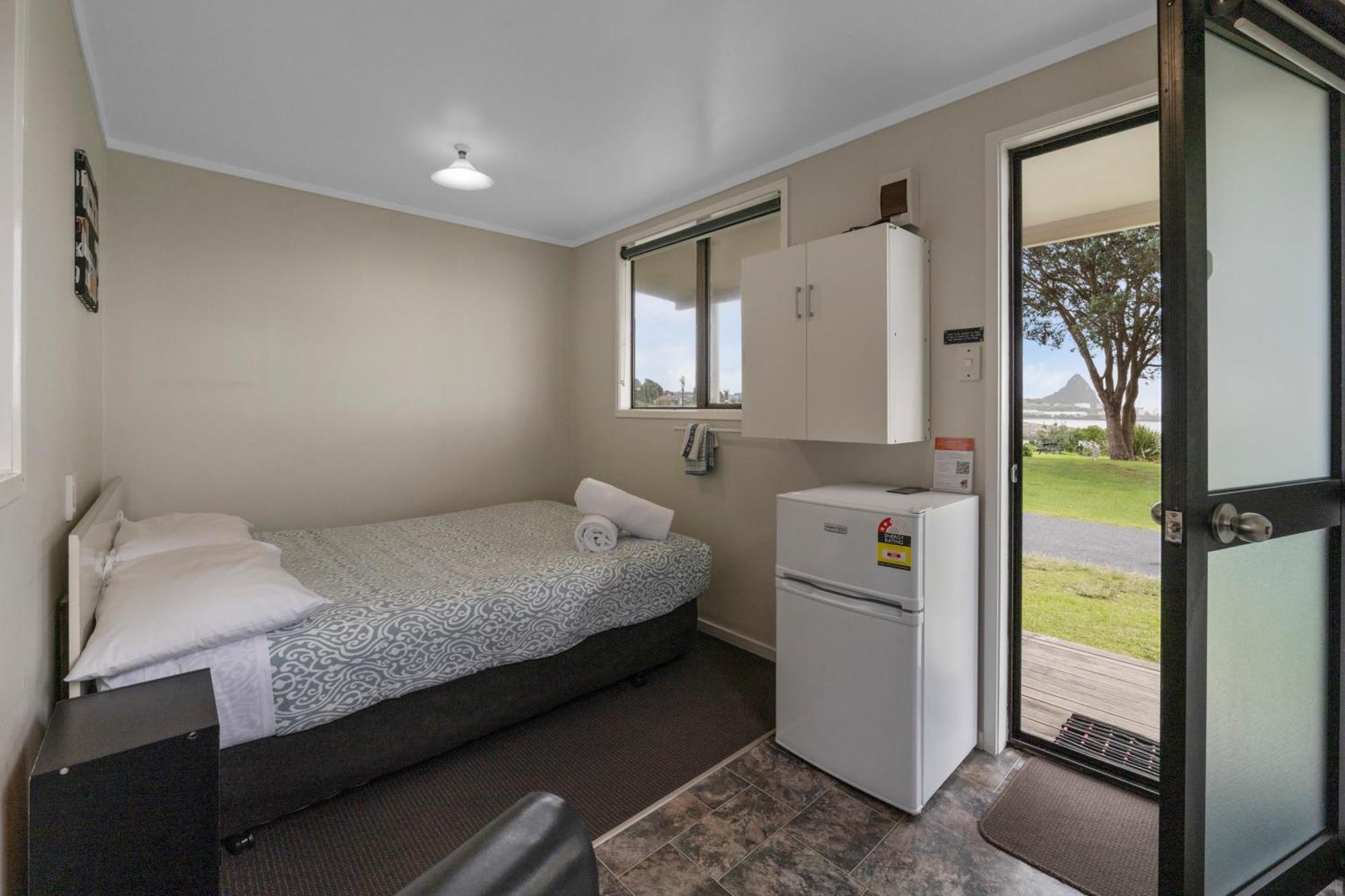 2 Berth Standard Cabin shared bathoom