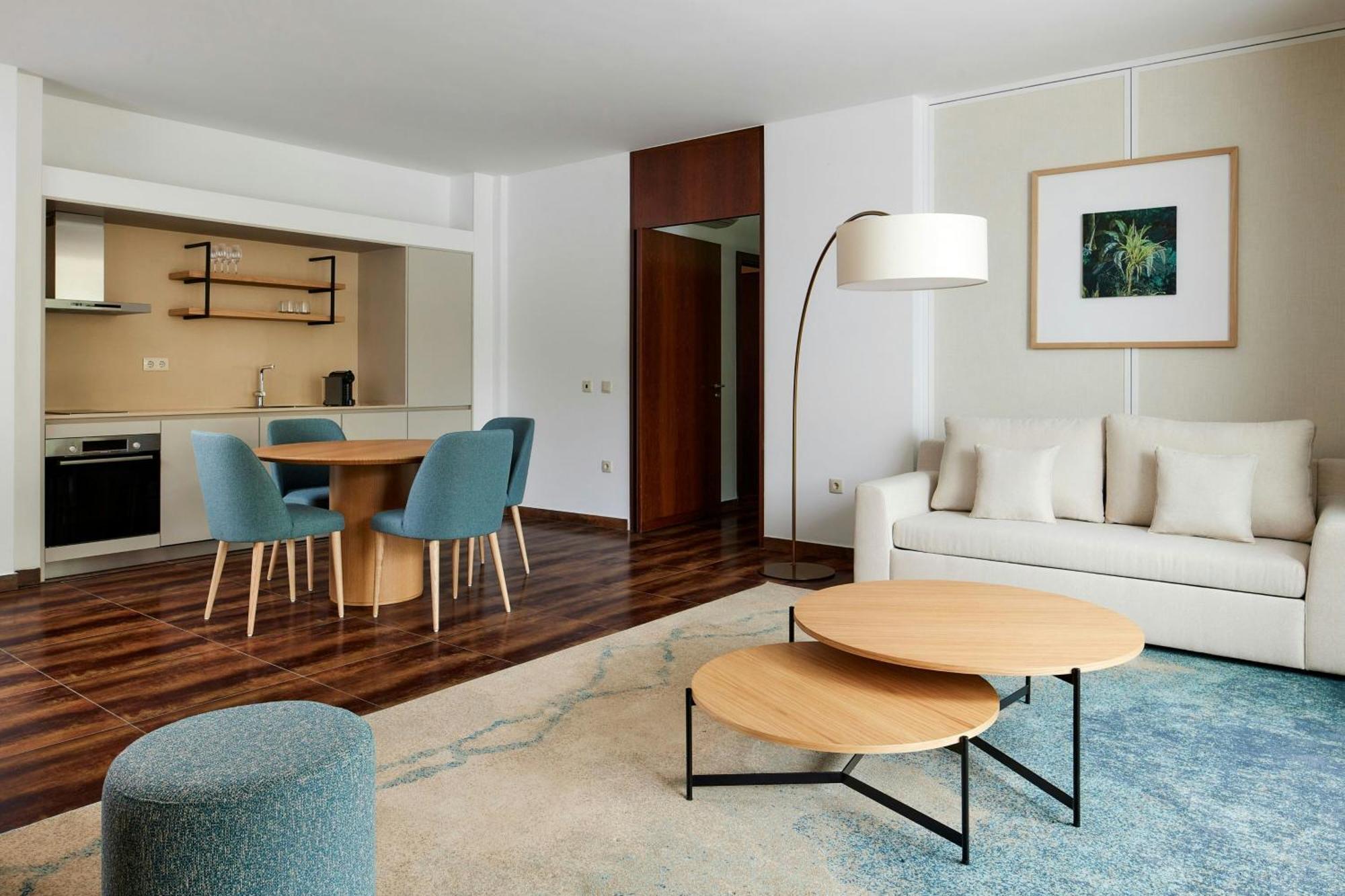 One-Bedroom Suite