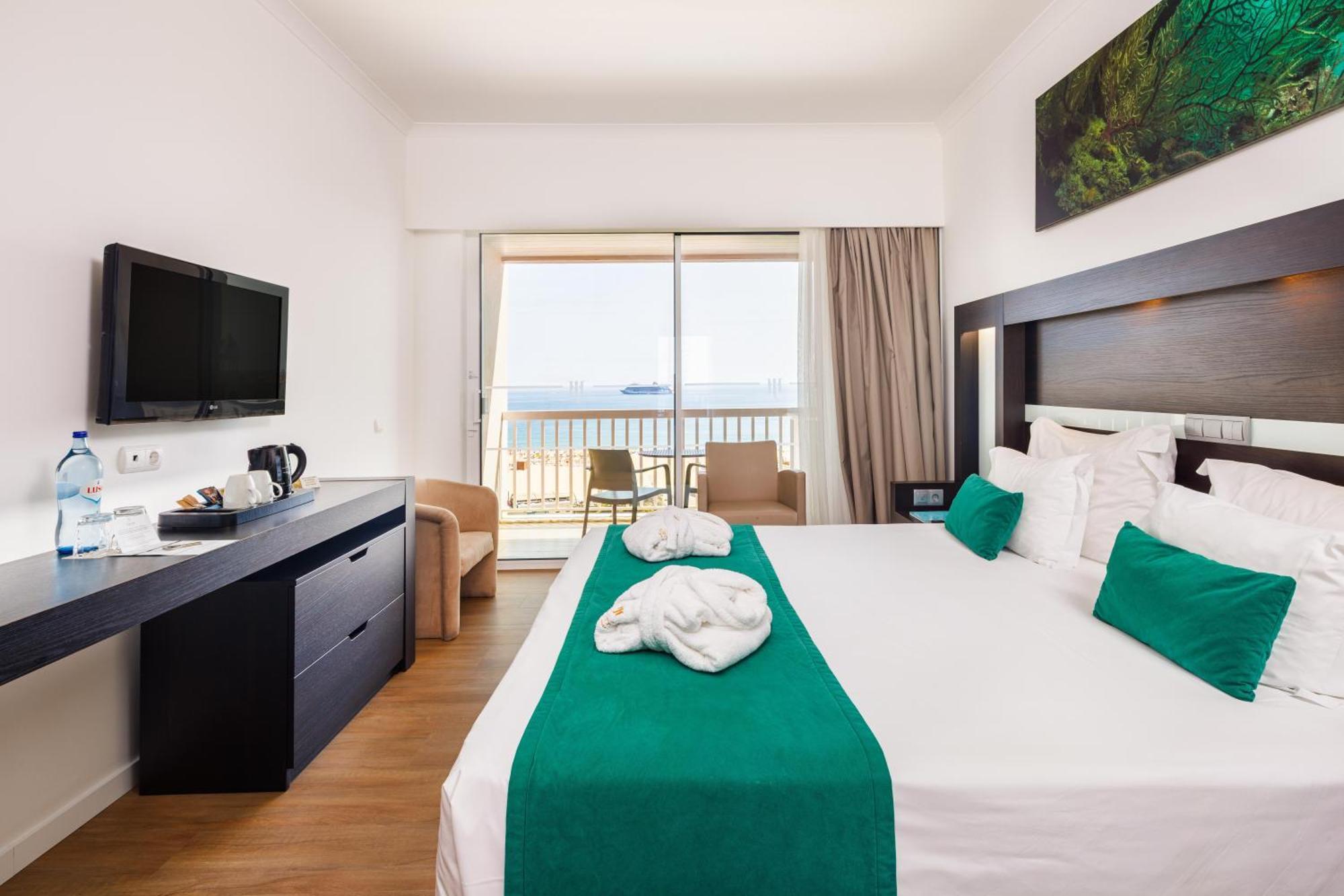 Premium Room Front Sea View