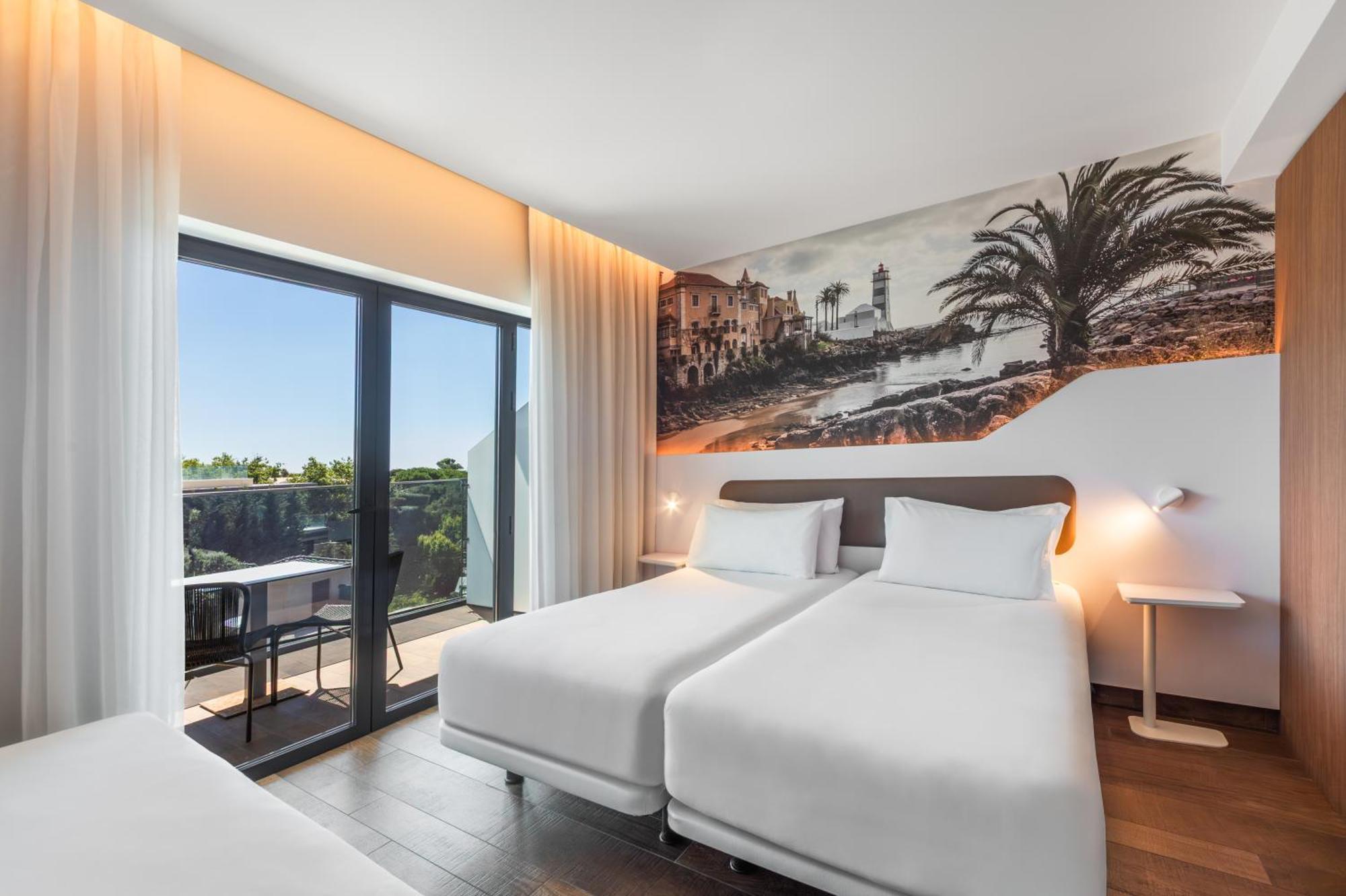 Triple Room Balcony City View
