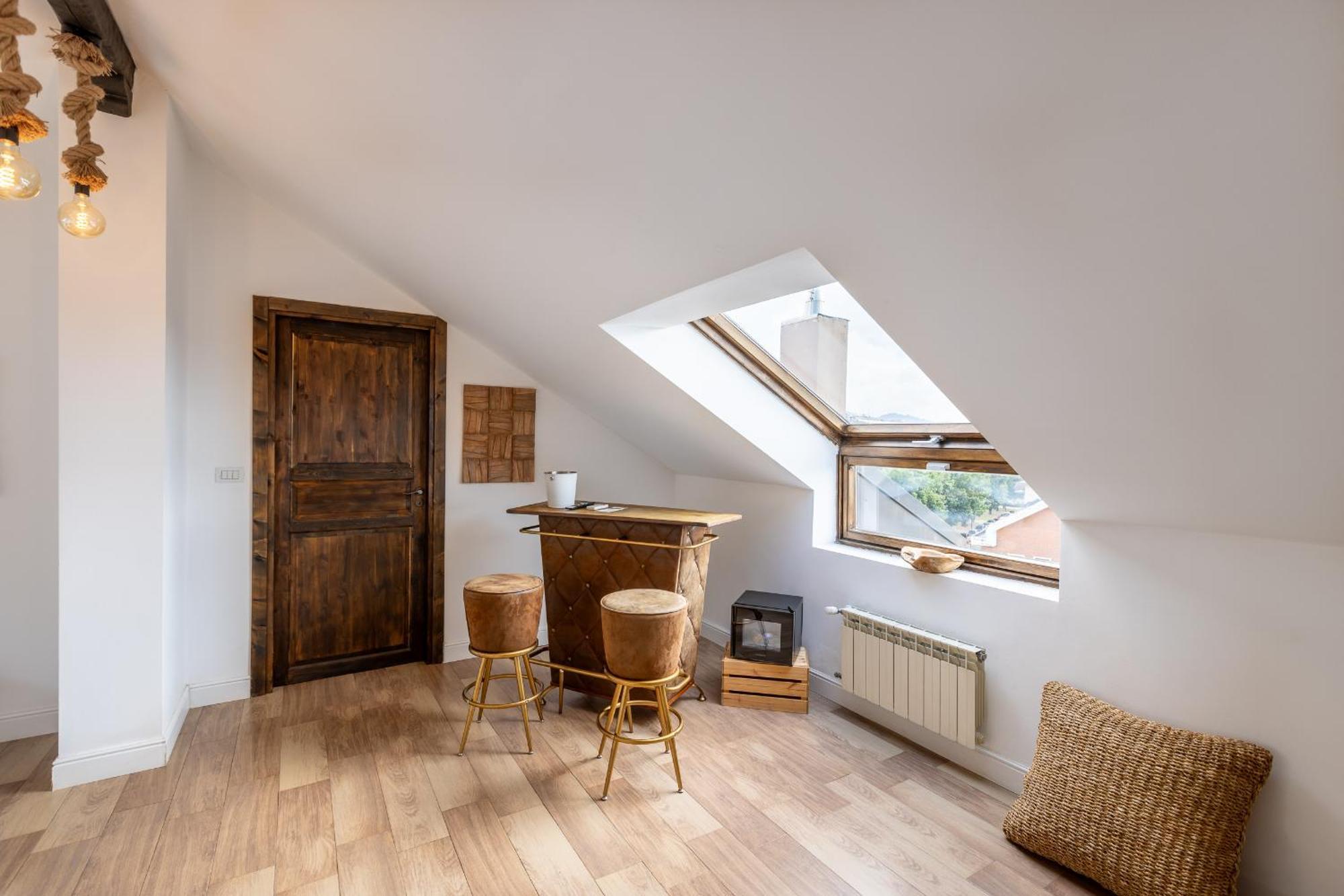 Junior Suite,1699161668:JPEG