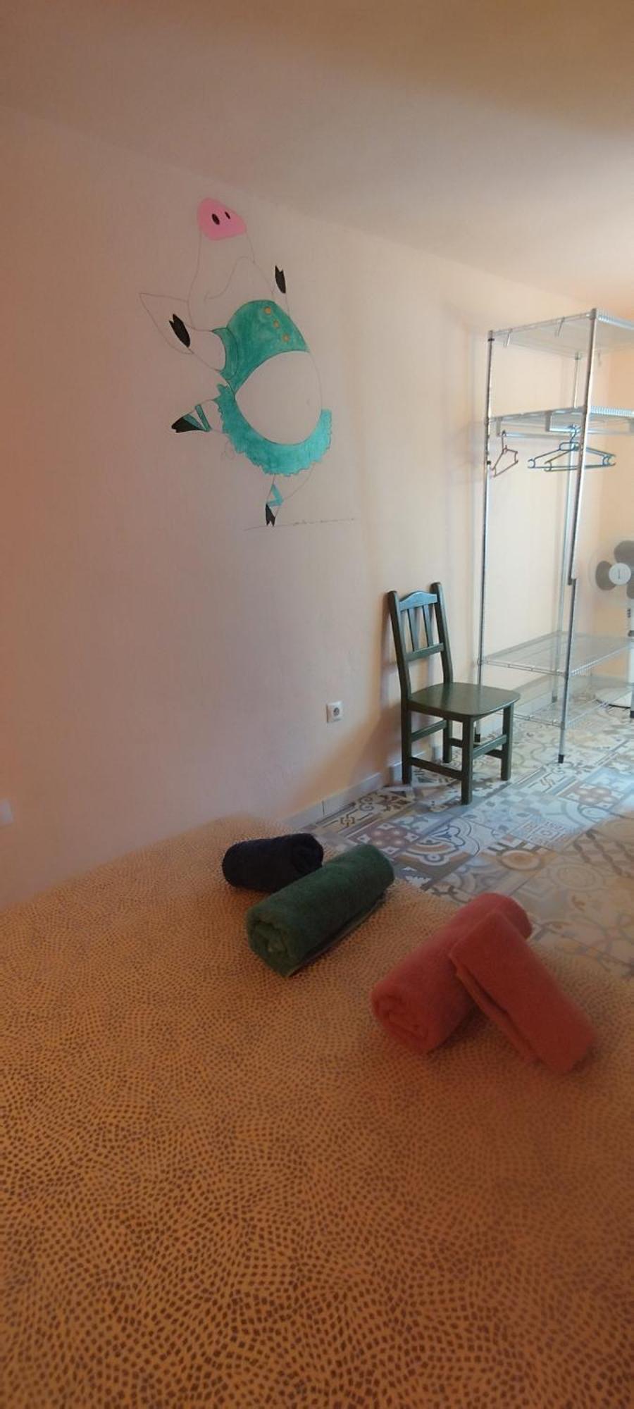 Camera Matrimoniale con Bagno in Comune