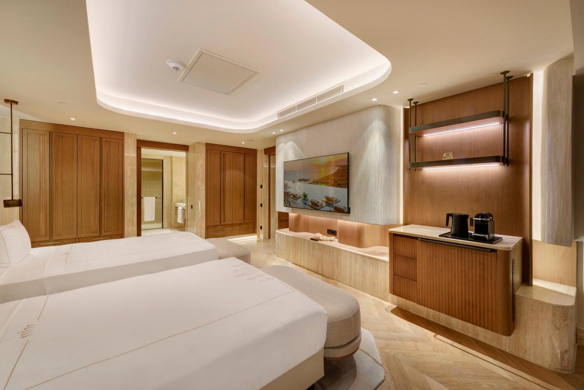Grand Family Suite