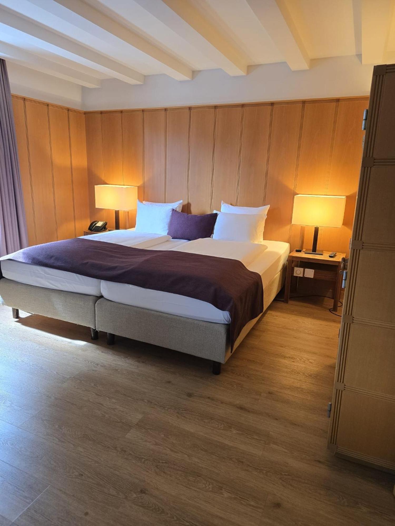 Junior Suite,1703545847:JPEG