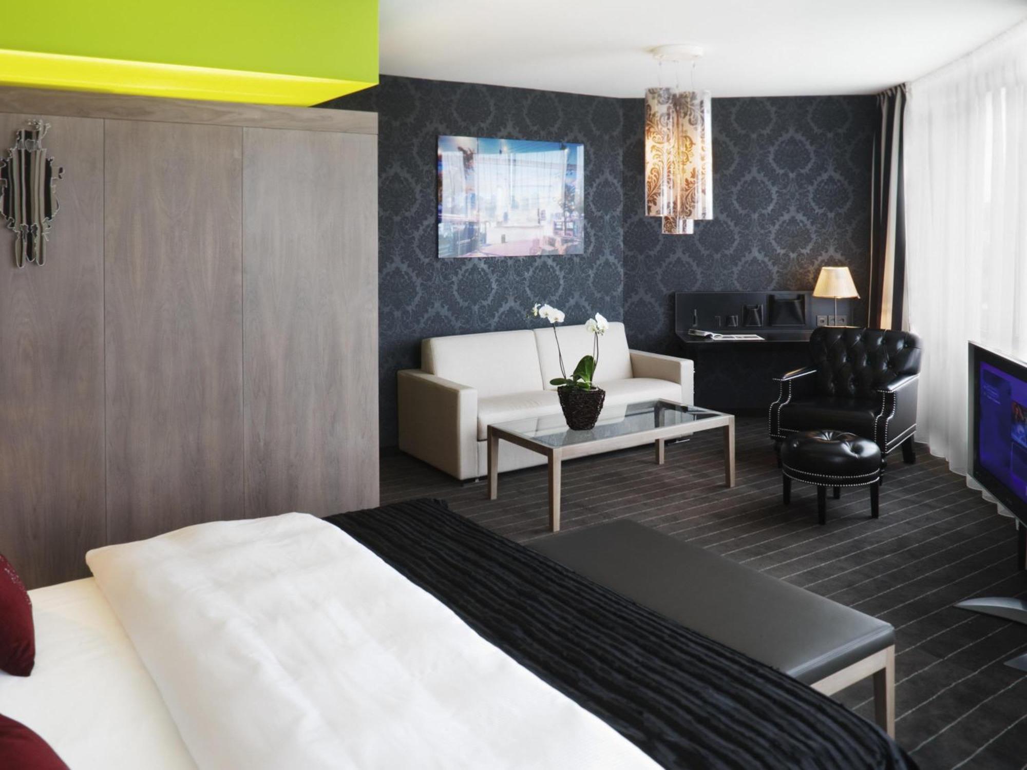 Junior King Suite,1742601729:JPEG