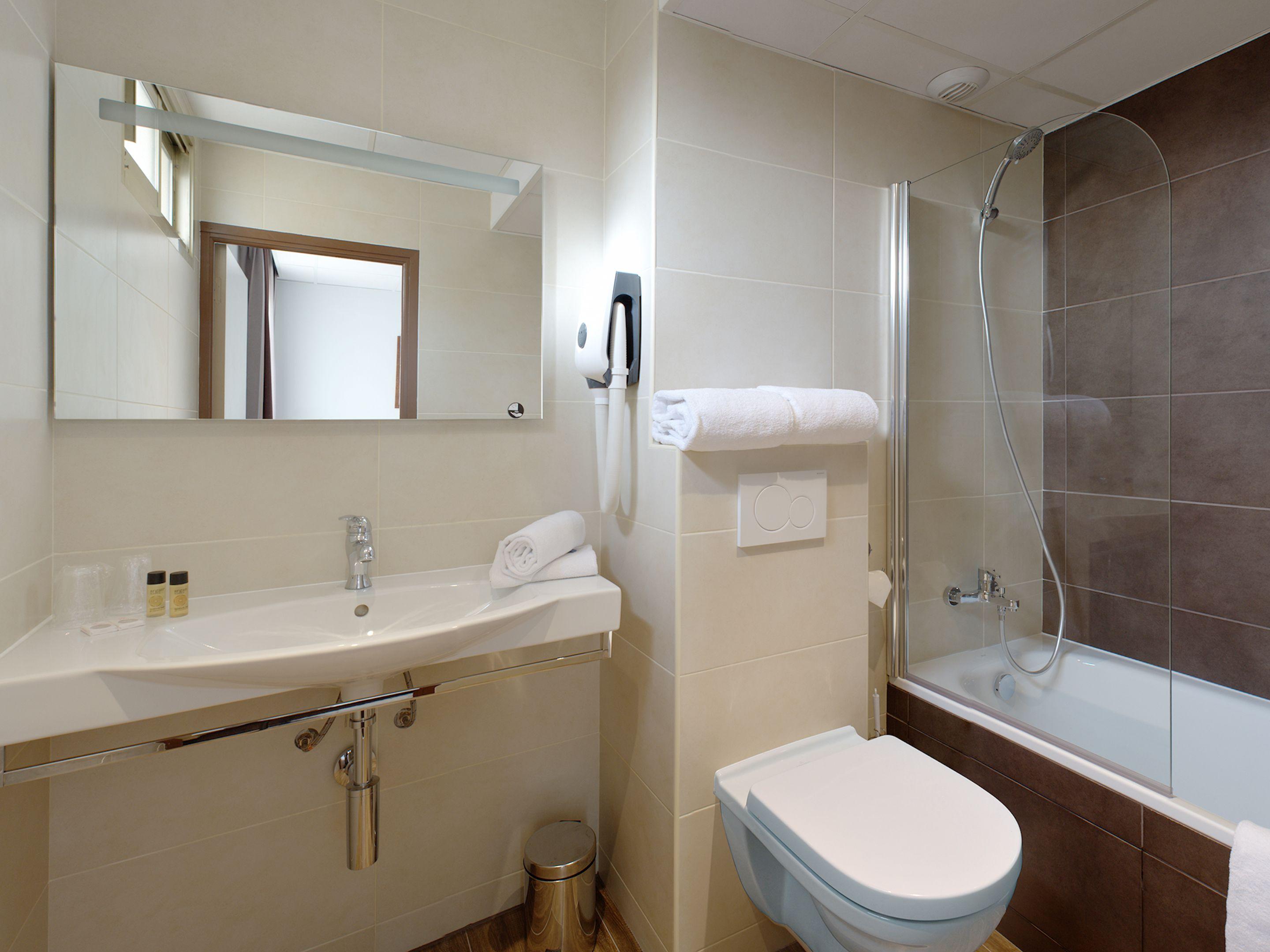 Small Double Room Balcony,1706671968:JPEG