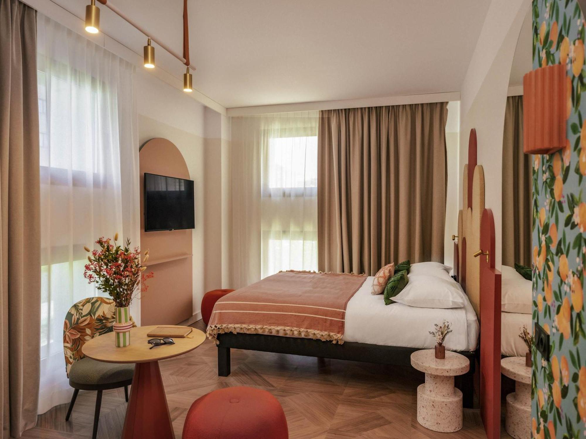 Superior King Room,1708286410:JPEG