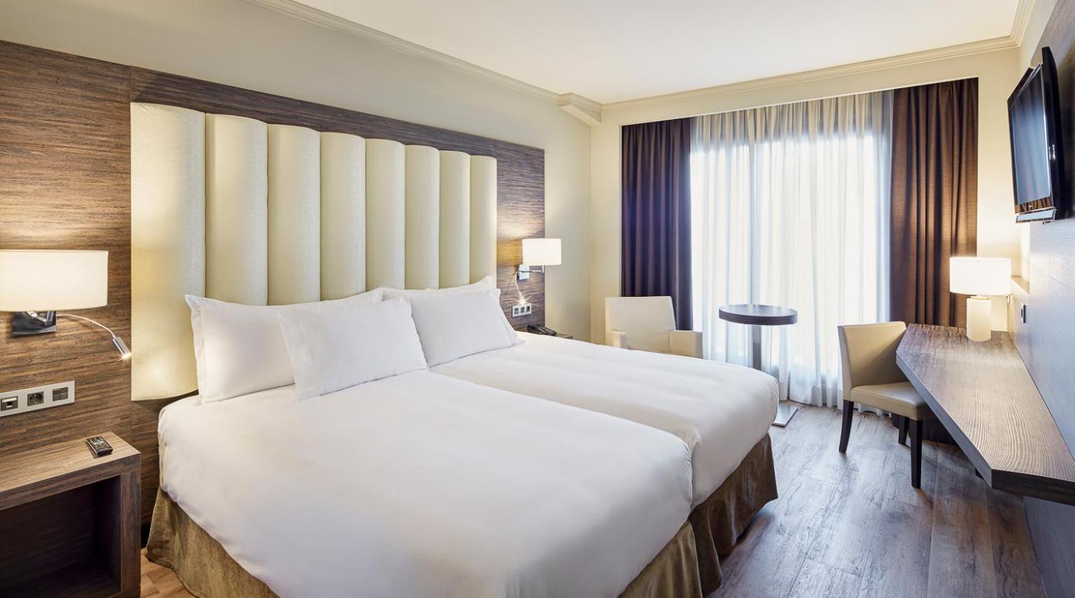 Double Room,1710585173:JPEG