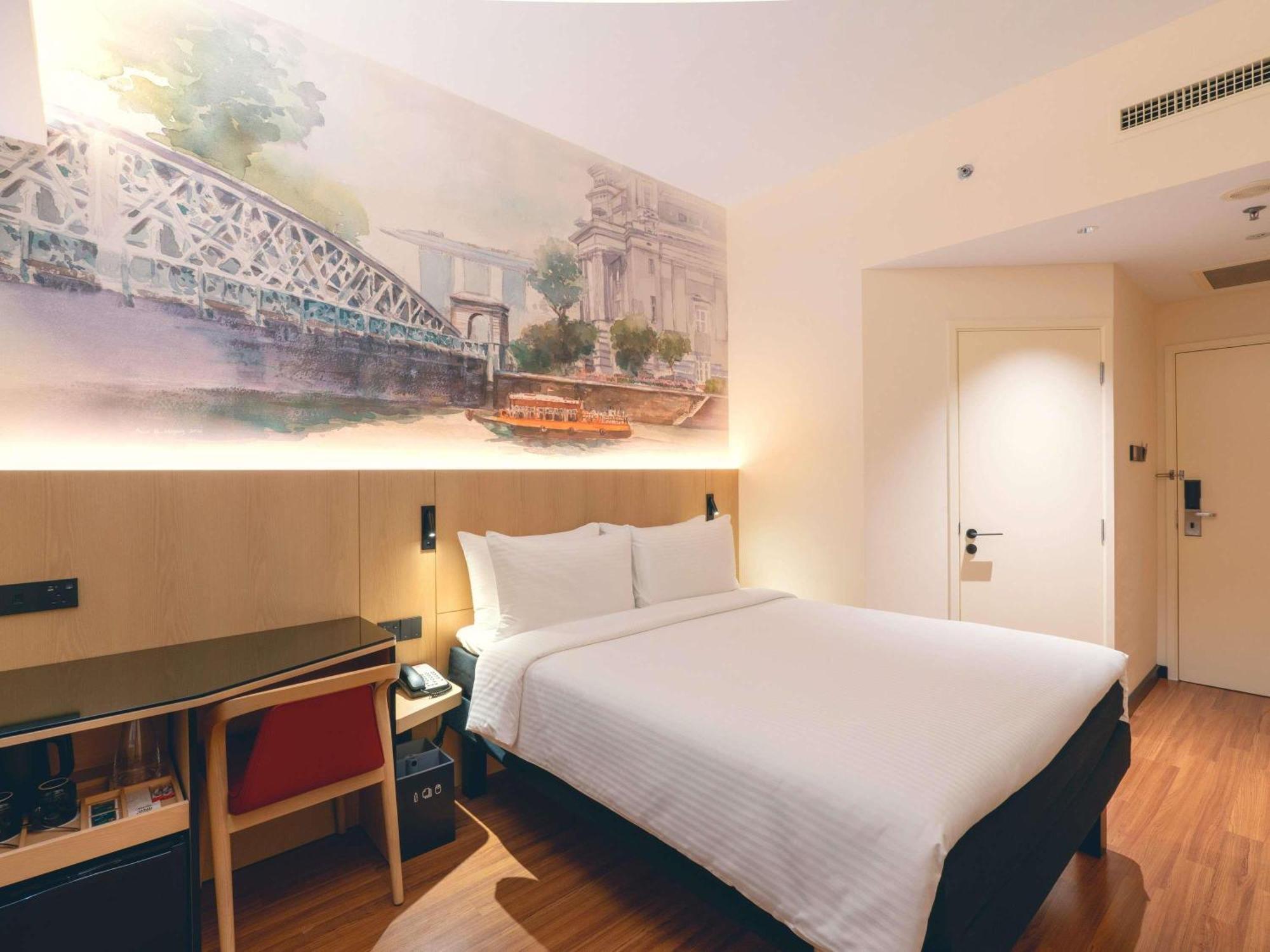 Superior Queen Room, 1 Queen Bed