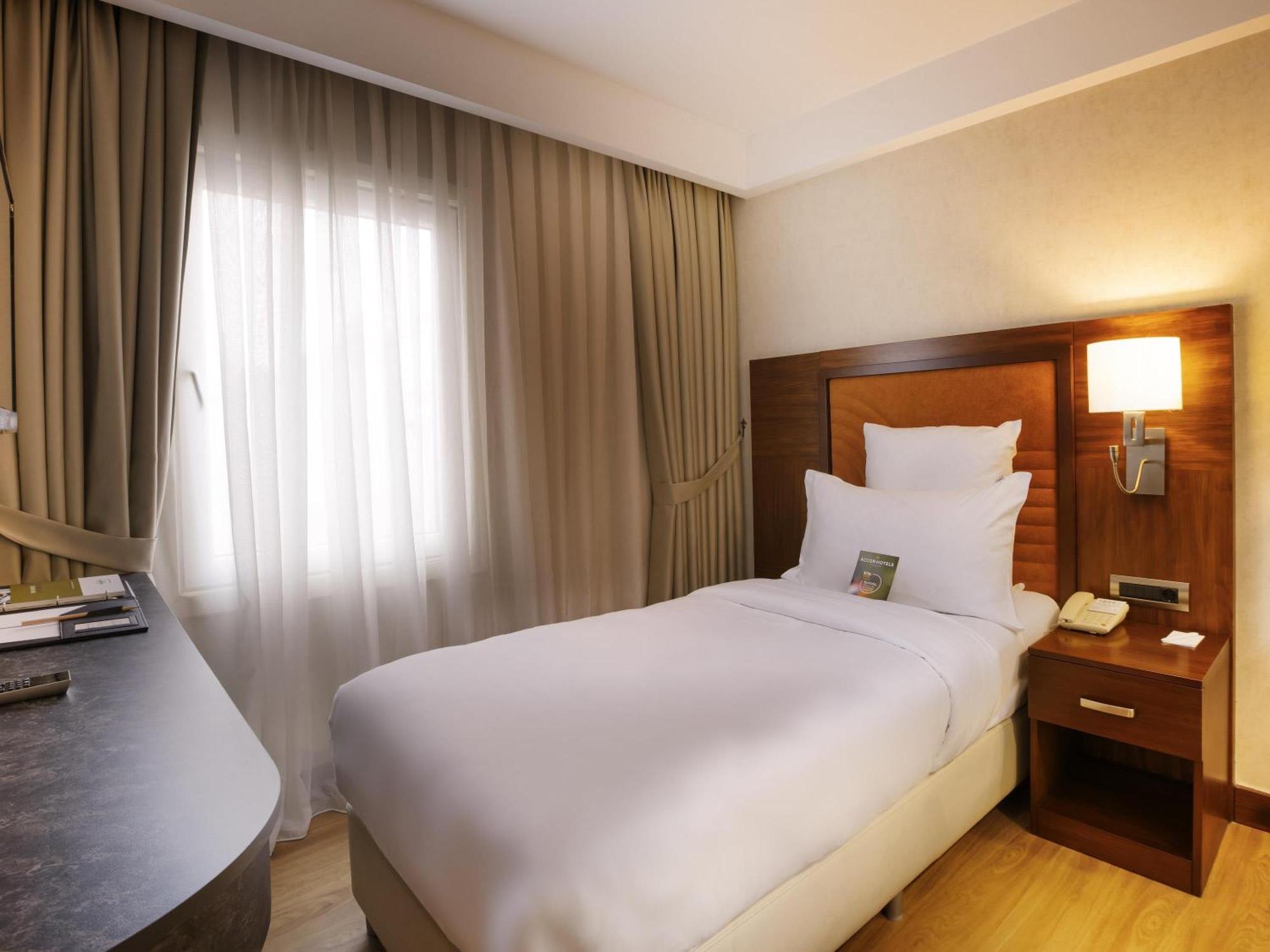 Classic Single Room