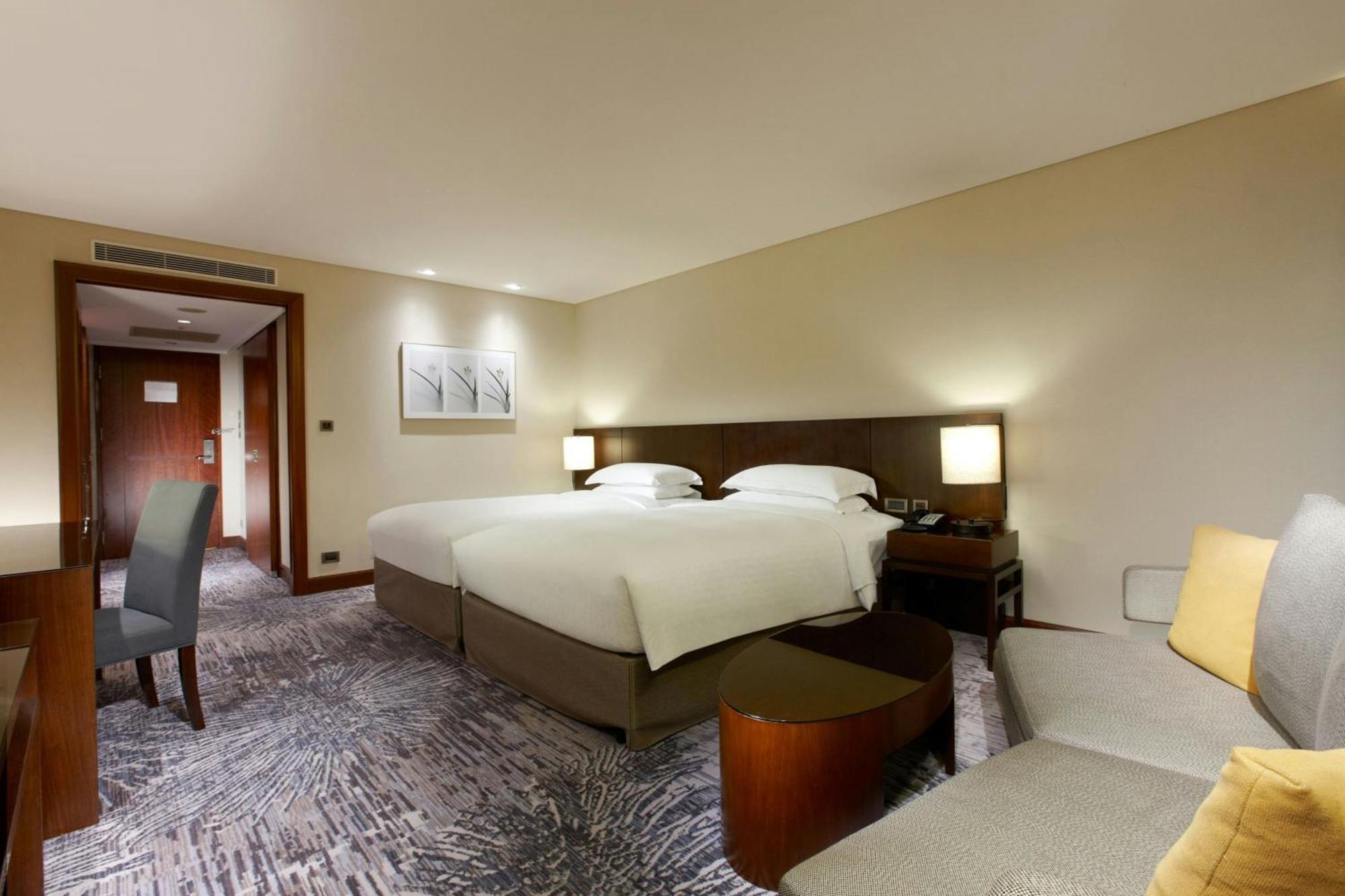 Premier Twin Room
