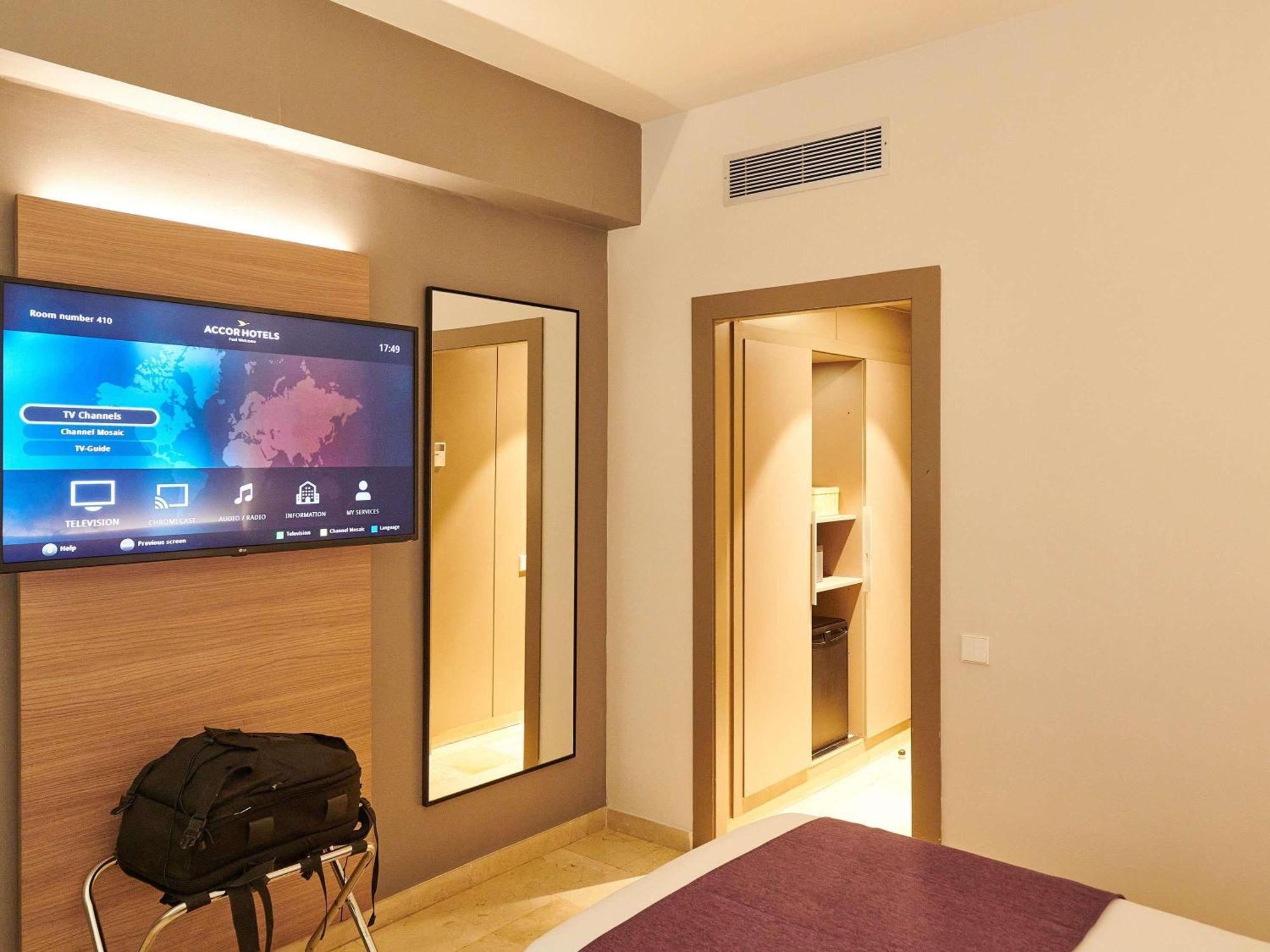 Standard Twin Room,1717062070:JPEG