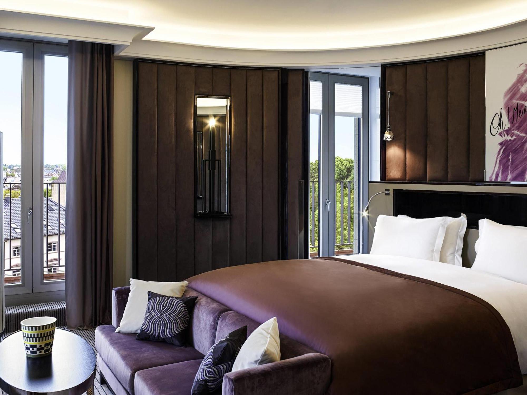 Suíte presidencial com cama king-size, terraço na cobertura e vista