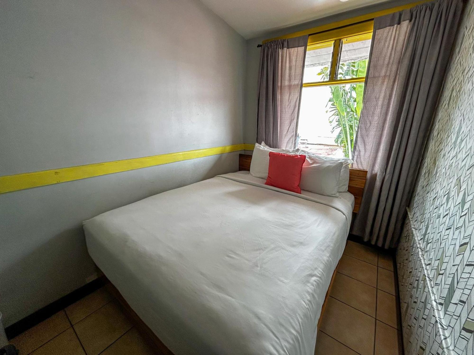 Budget Single Room
