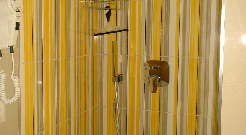 Double Room with Private Bathroom,177185316:JPEG
