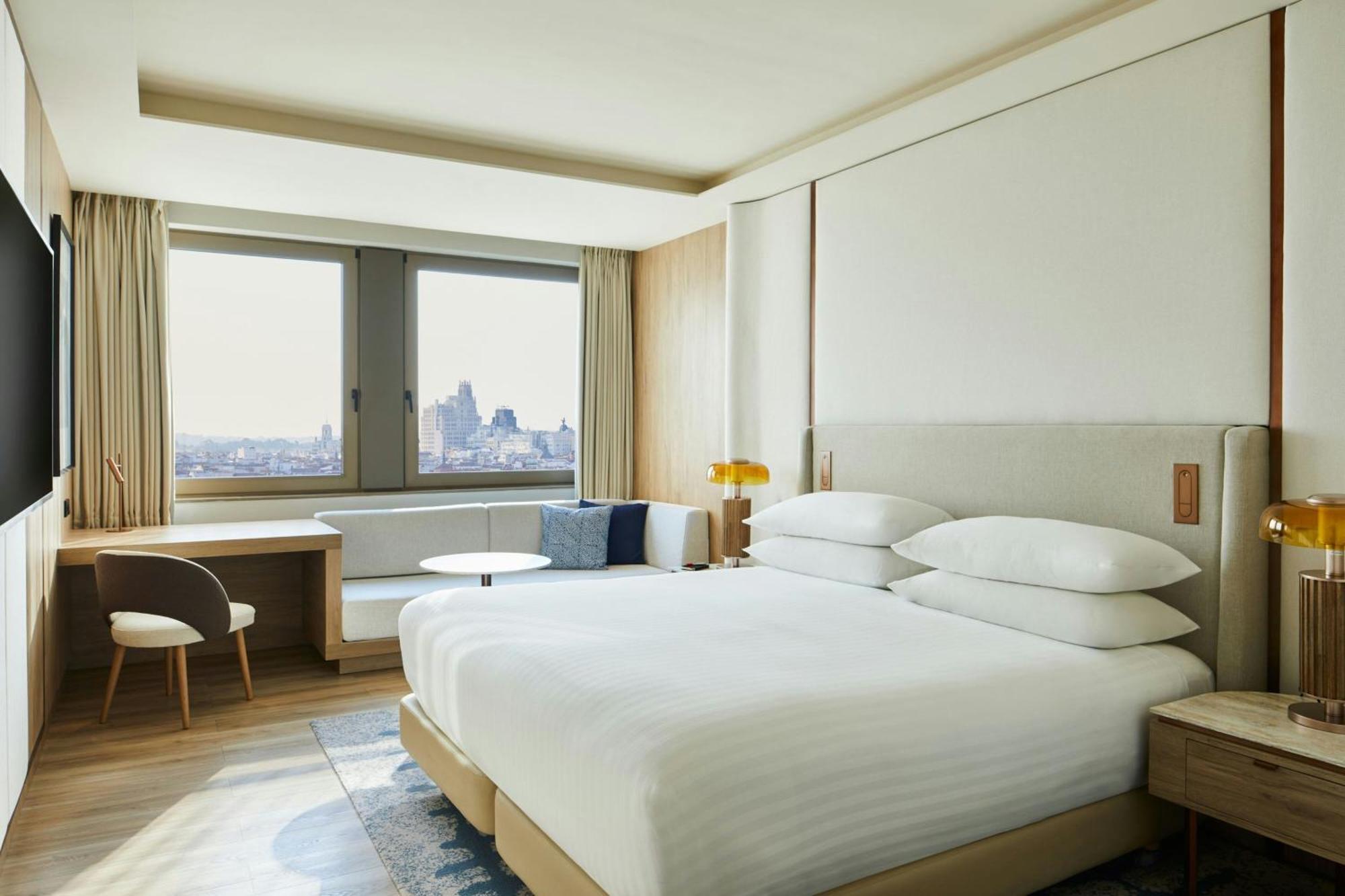 Panoramic Superior Family Room with One King Bed and Sofa Bed,1729990014:JPEG