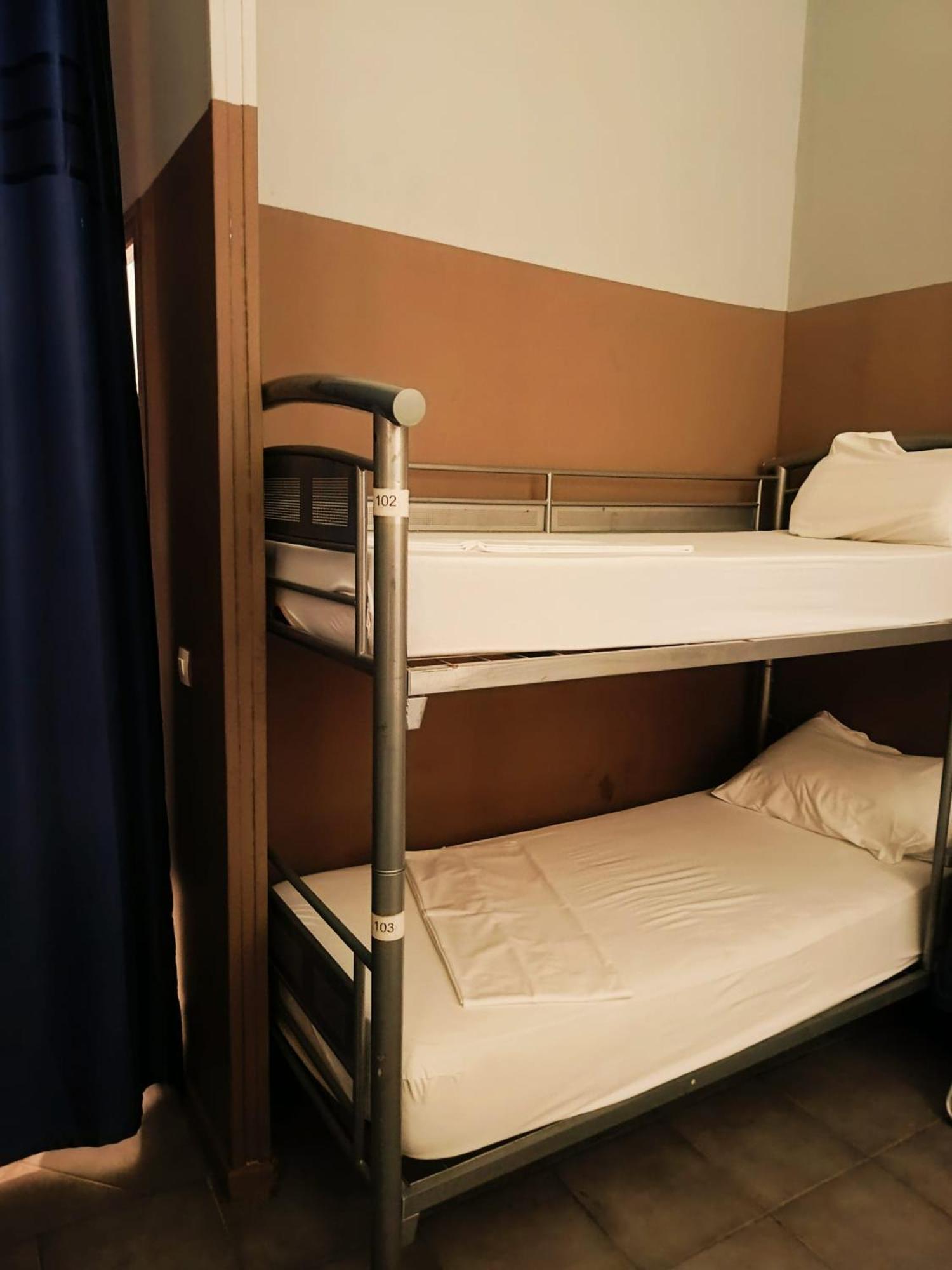 Bed Male Dormitory Room