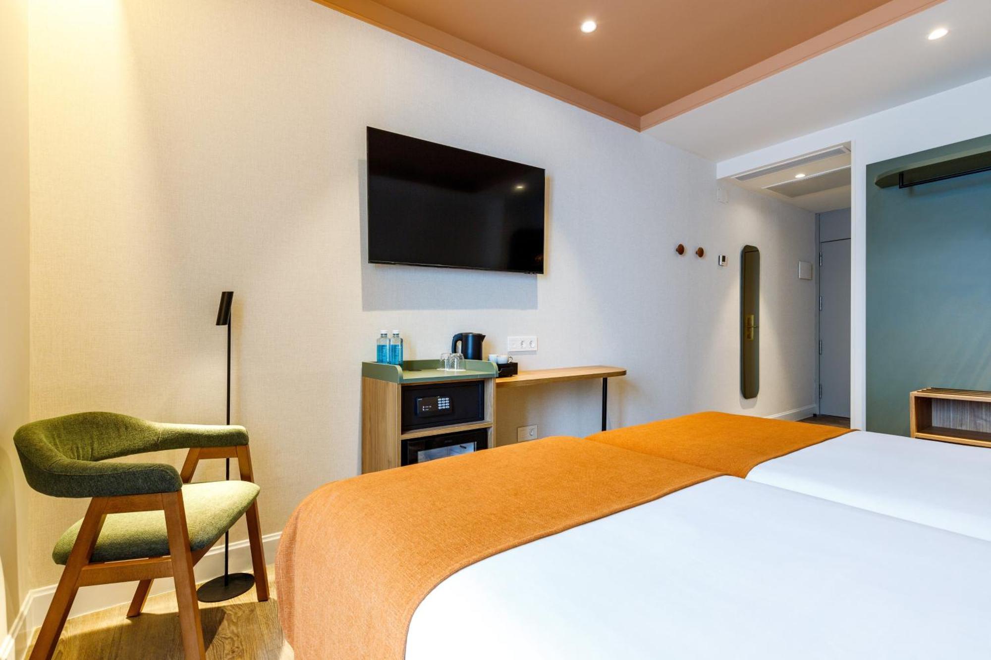 Chambre Double ou Lits Jumeaux (1-2 Adultes)