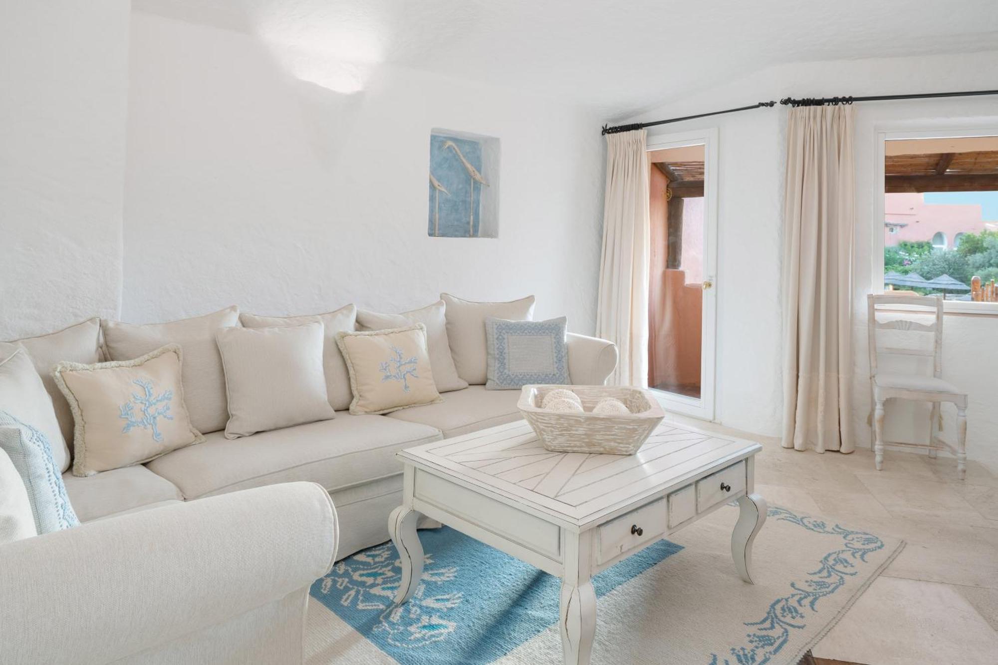 Suite Deluxe 2 Chambres avec Lit King-Size, Terrasse - Vue sur Piscine ou Canal