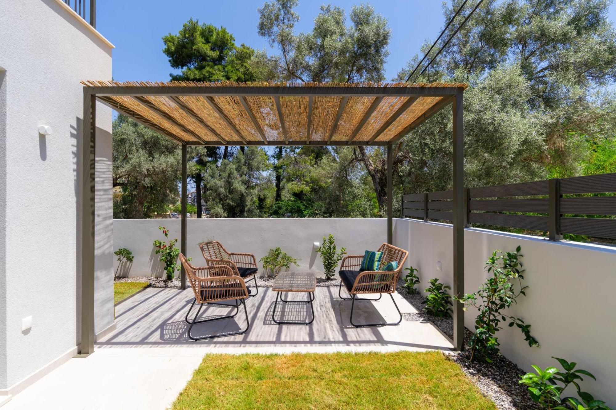 One-Bedroom Apartment with Garden