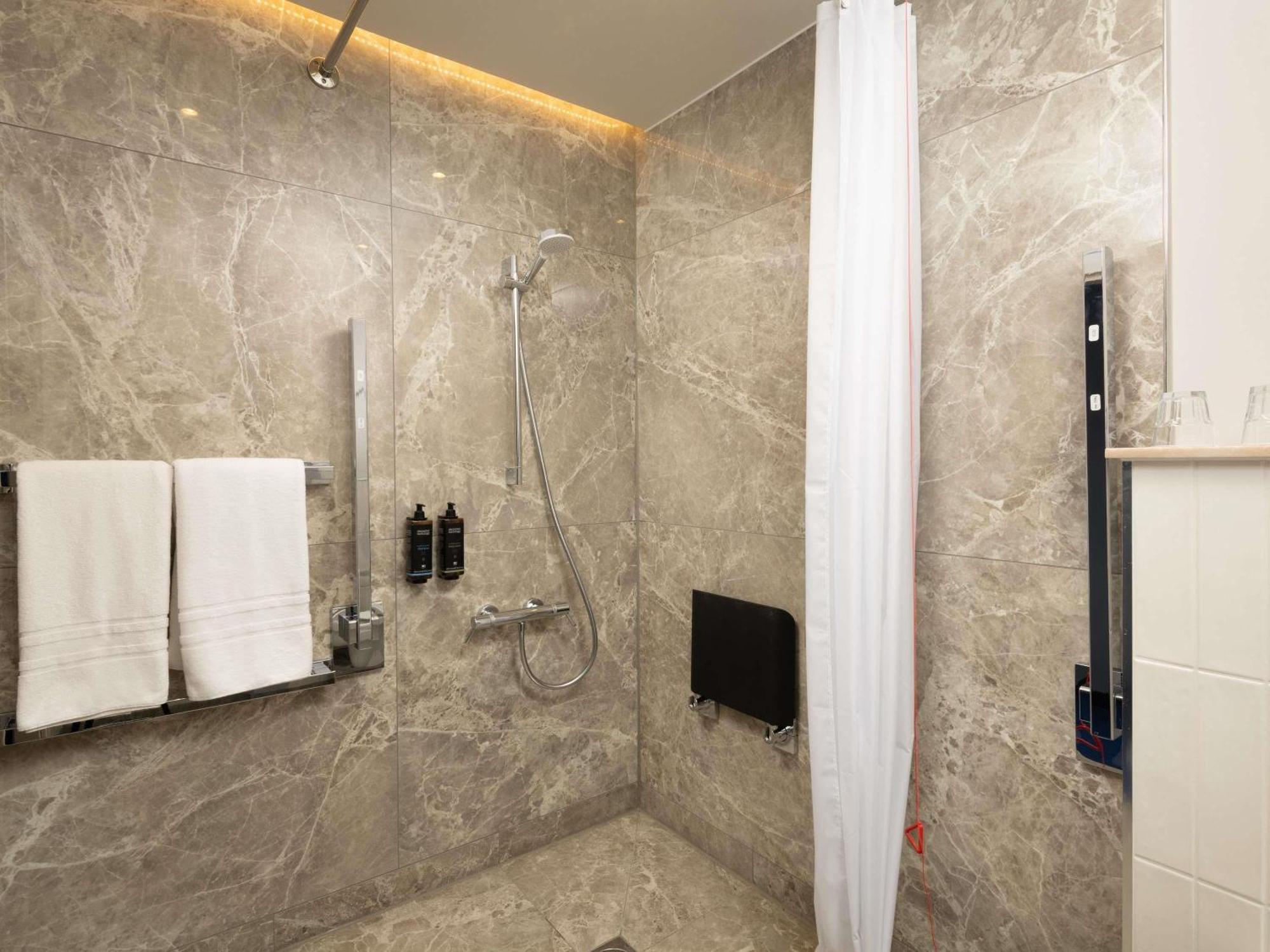 Standard Double Room City View Mobility Accessible