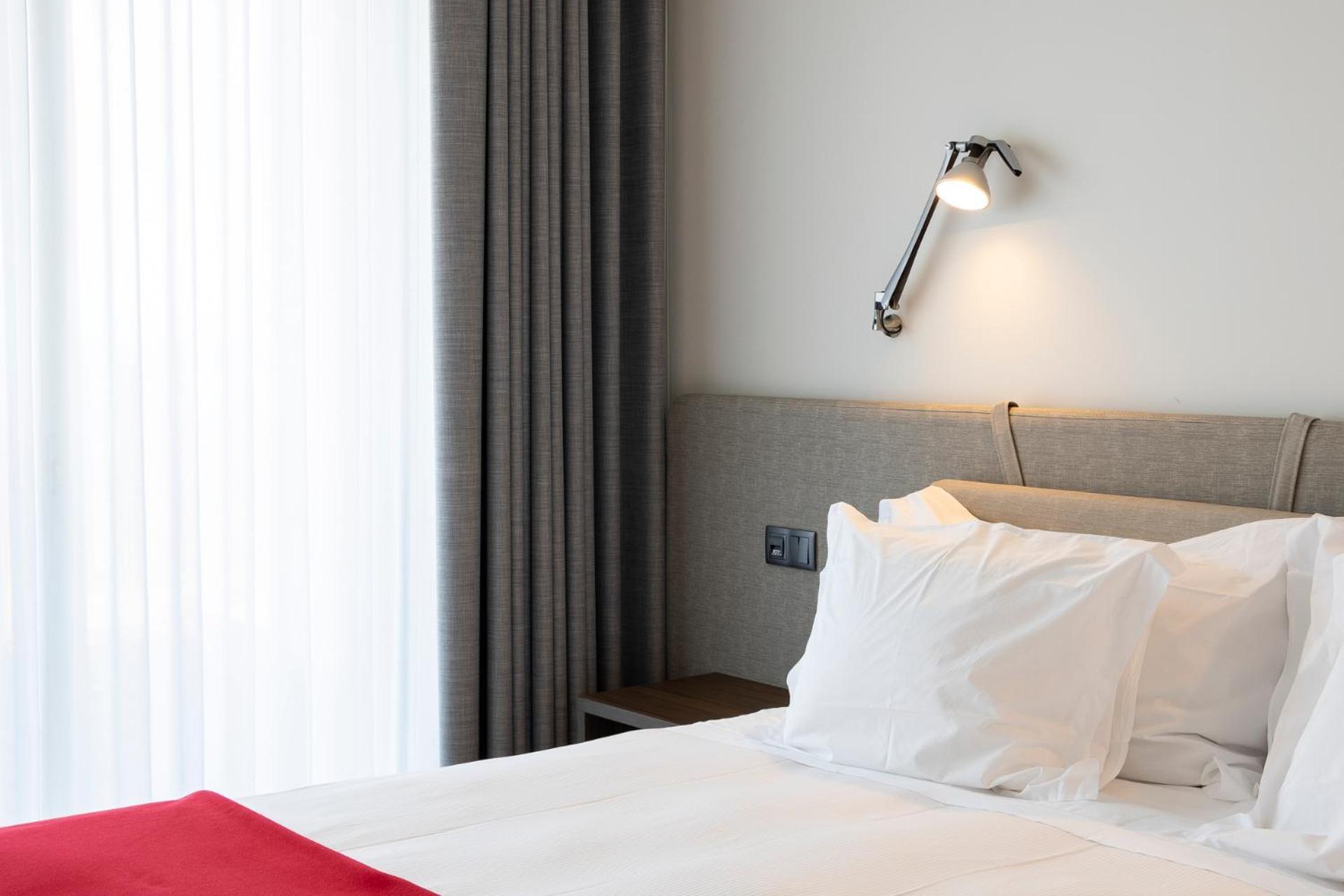 Double Room,1742568053:JPEG