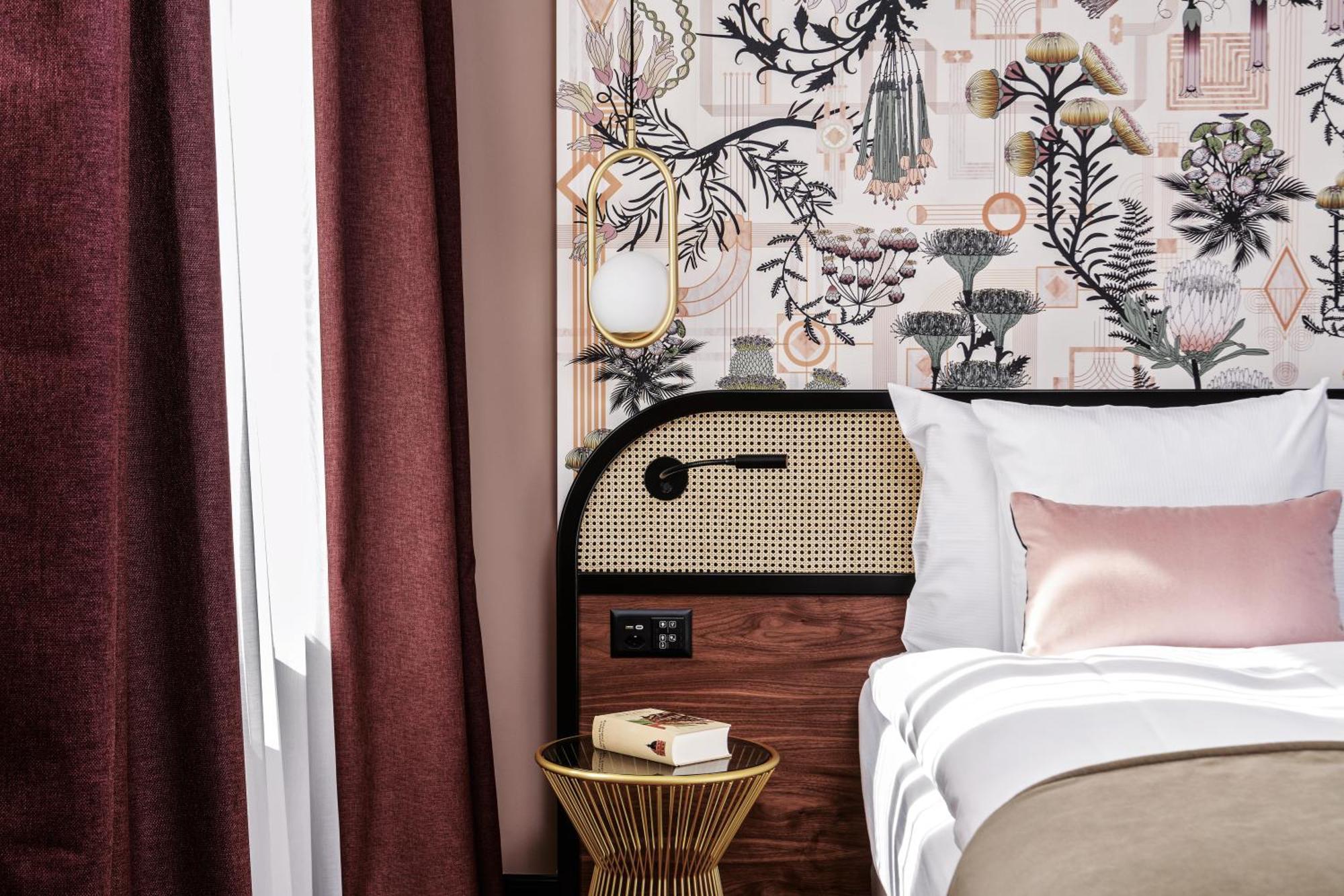 Deluxe Double or Twin Room,1739362150:JPEG