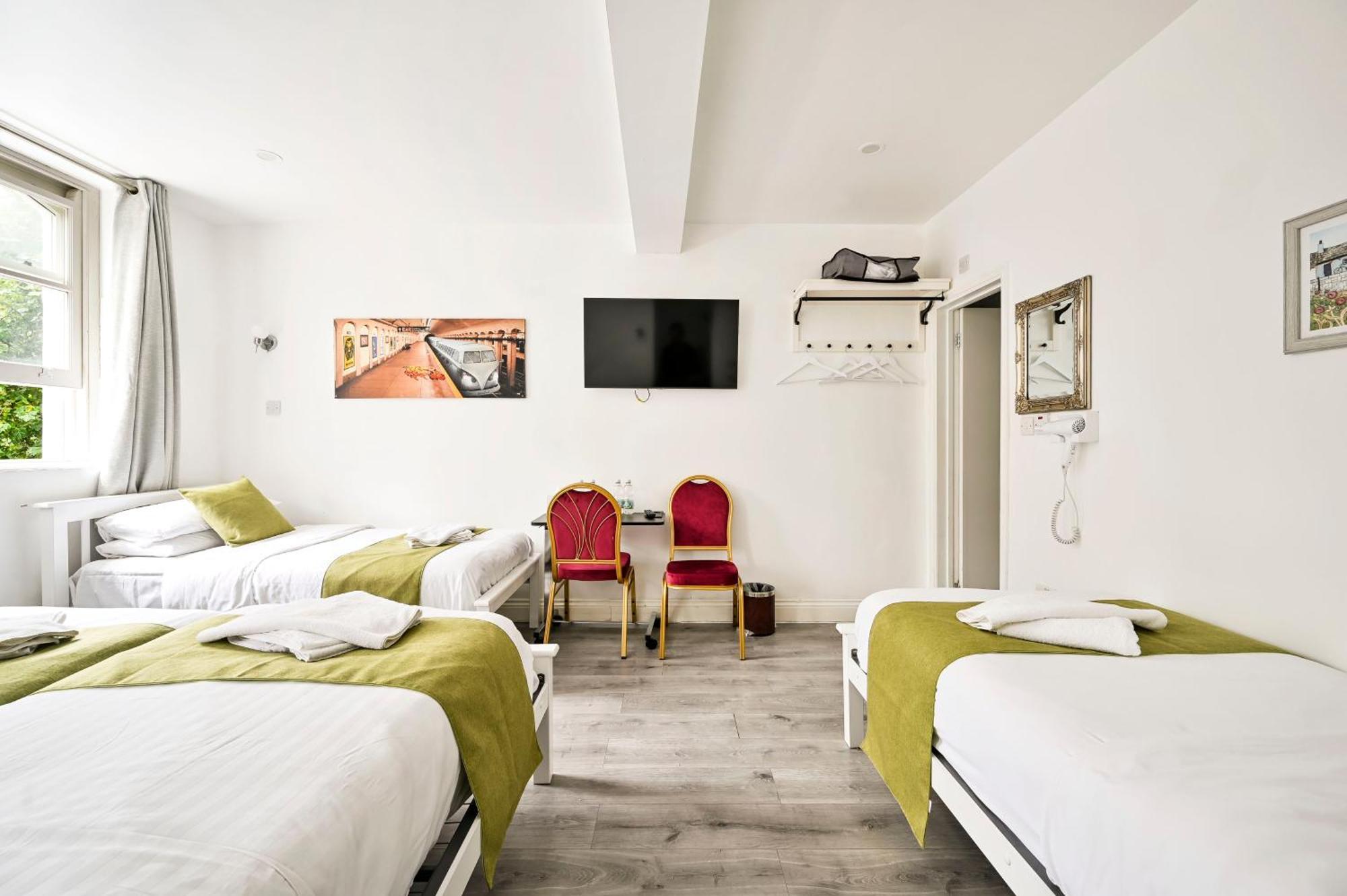 Vierpersoonskamer met Eigen Badkamer