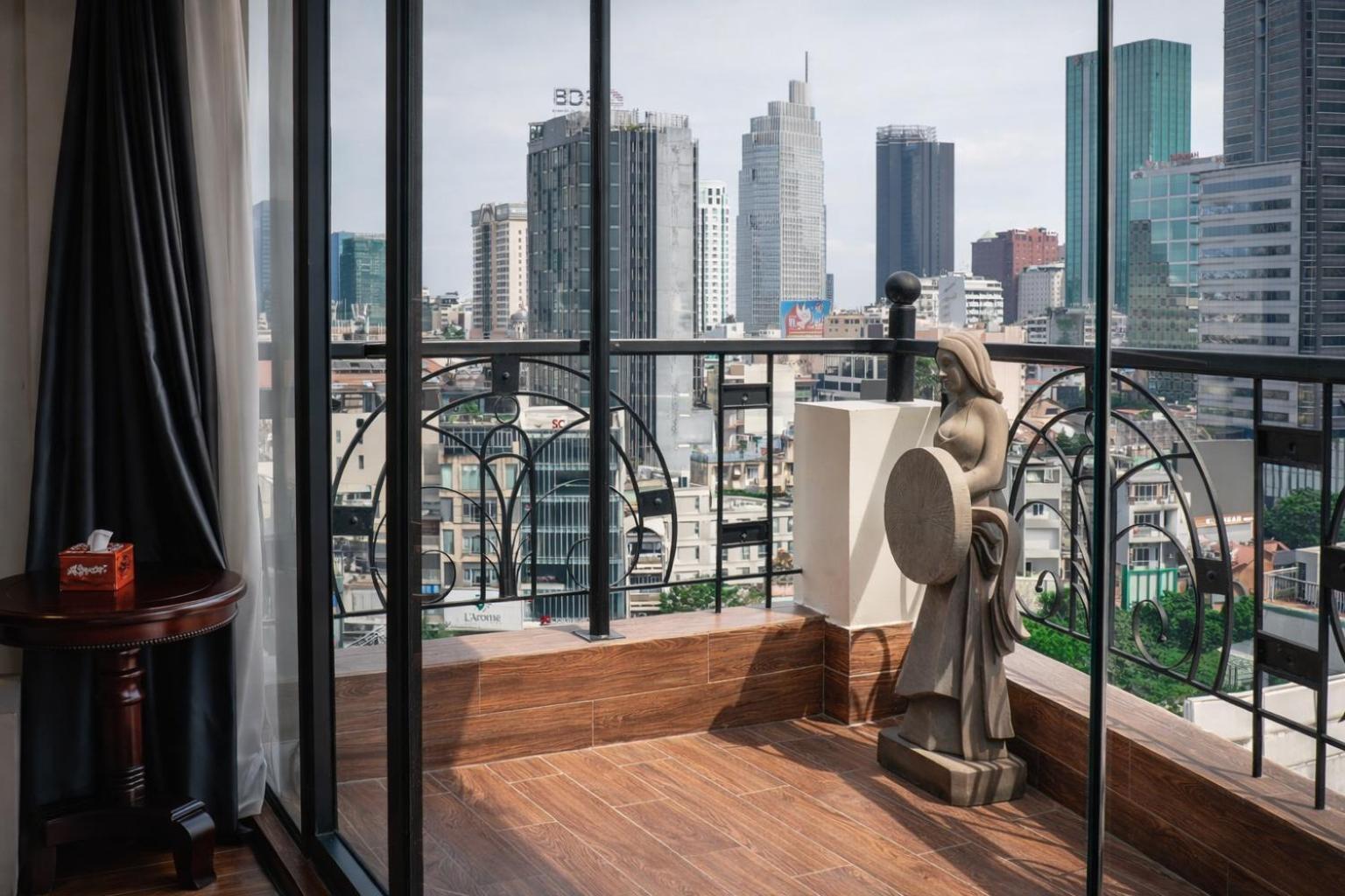 Junior Suite with Balcony