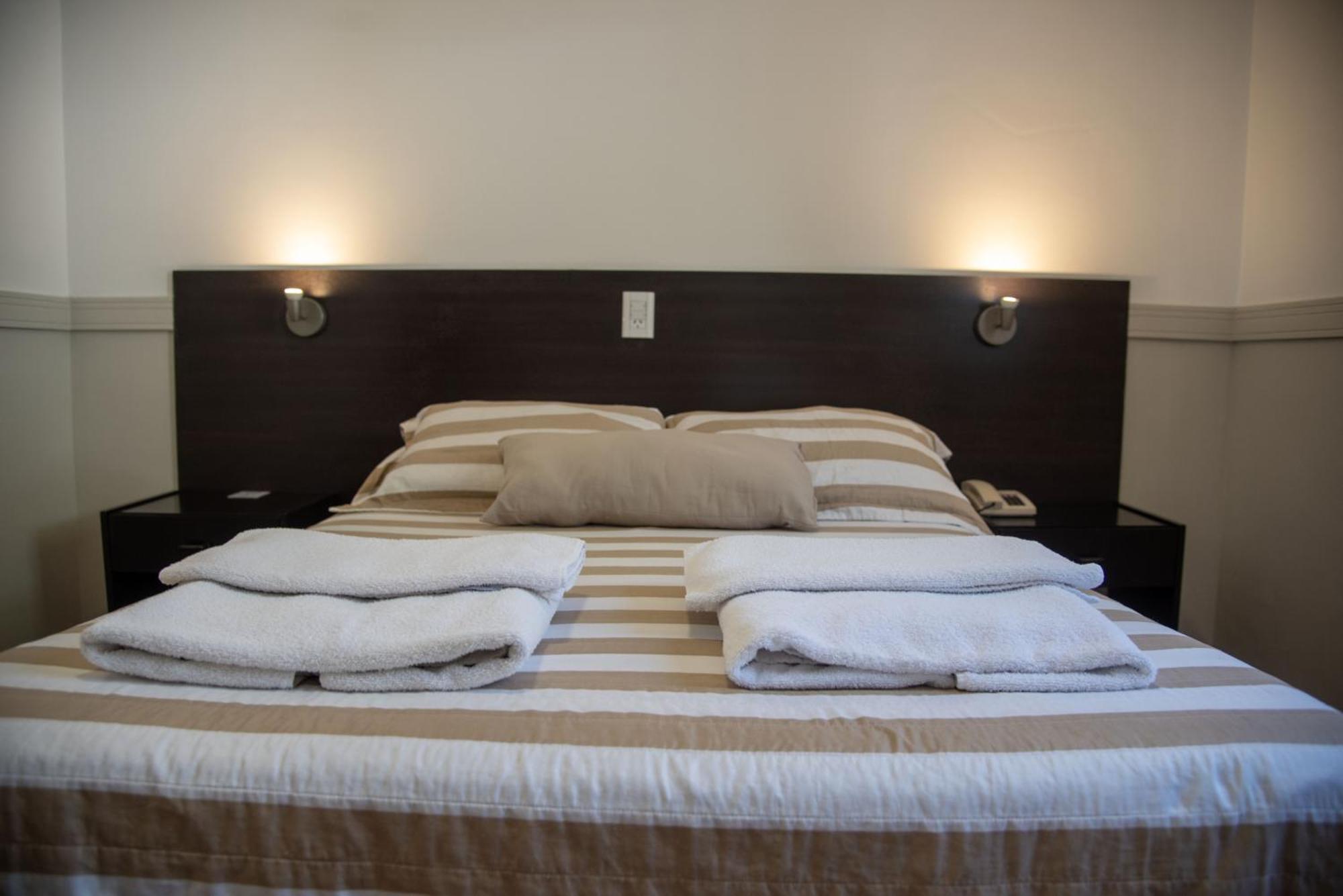 Quarto Standard com Cama de Casal ou 2 de Solteiro