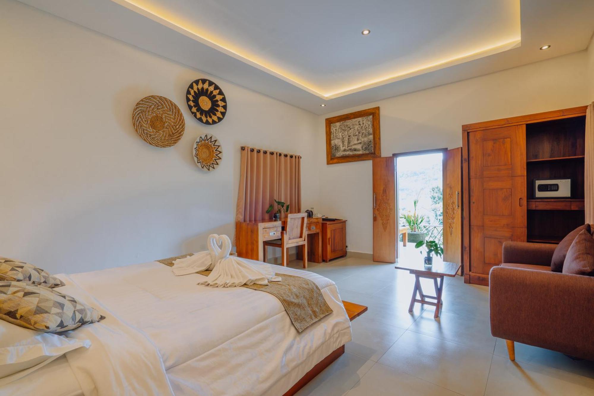Deluxe Double Room 2