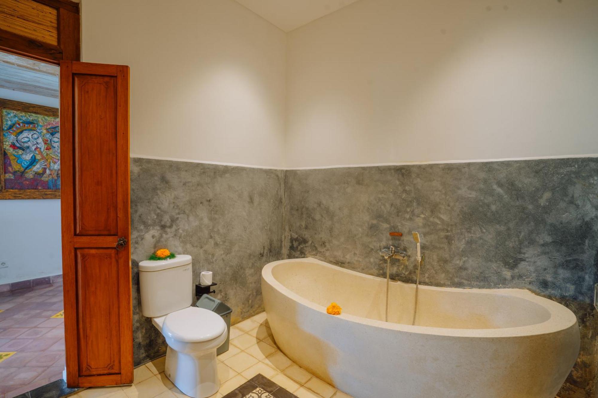 Deluxe Double Room 6