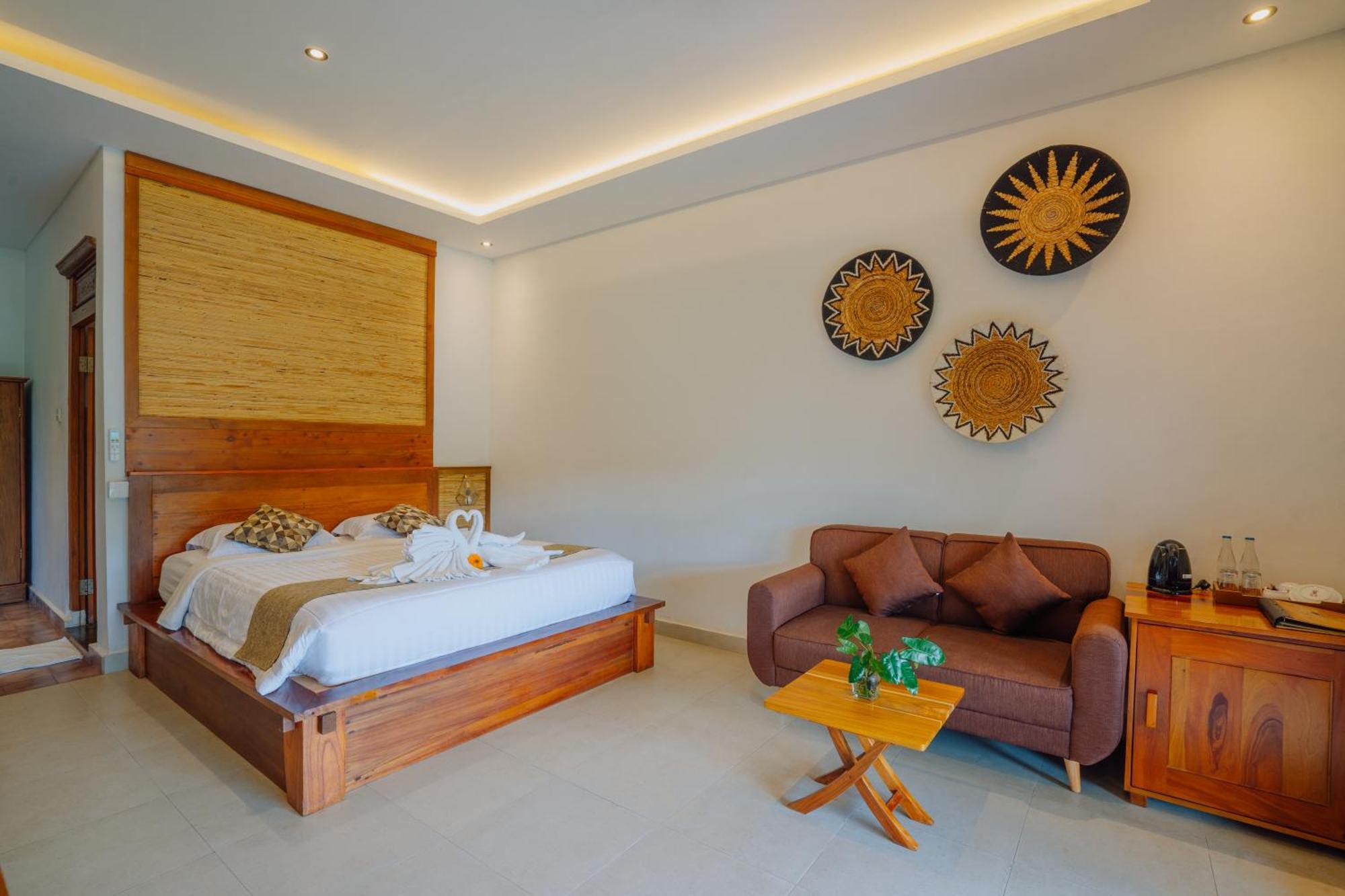 Deluxe Double Room 6
