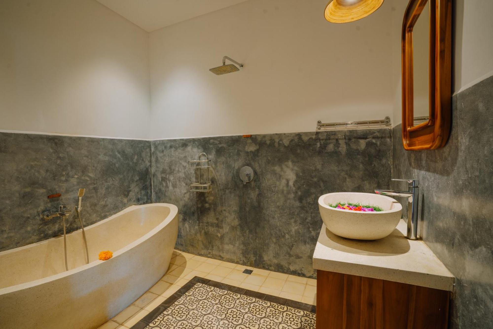Deluxe Double Room 6