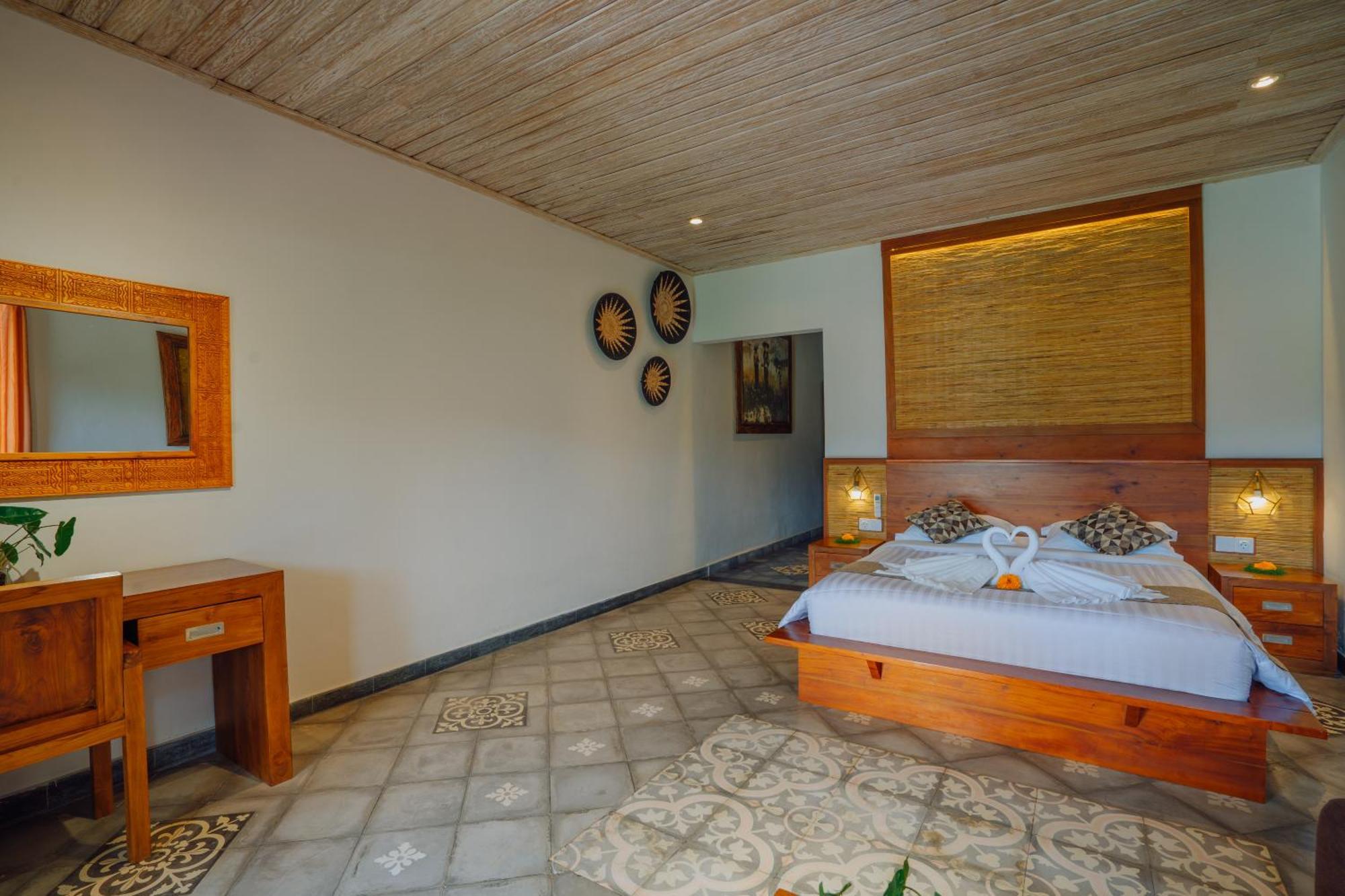 Deluxe Double Room 4
