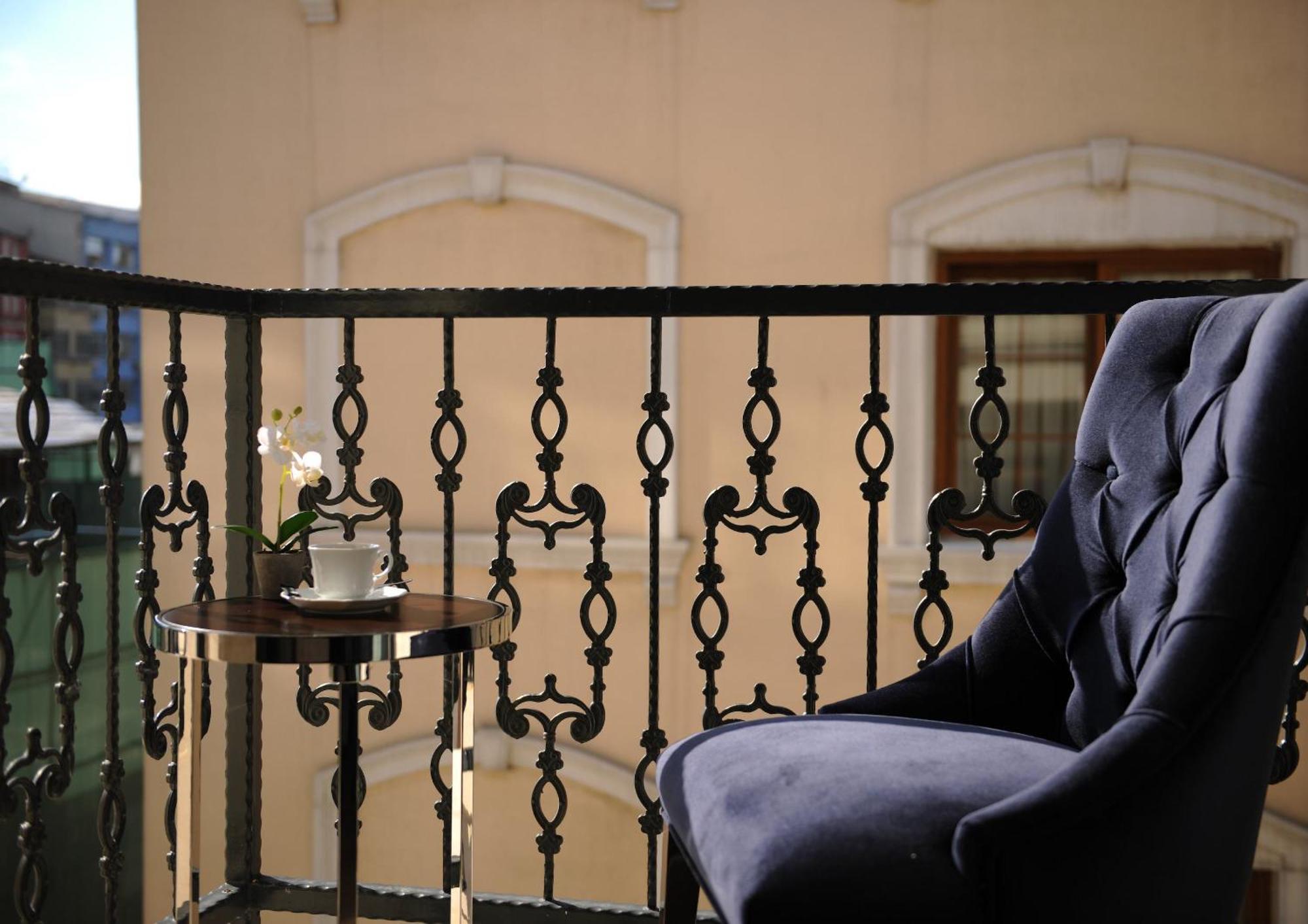 Deluxe Double or Twin Room Balcony