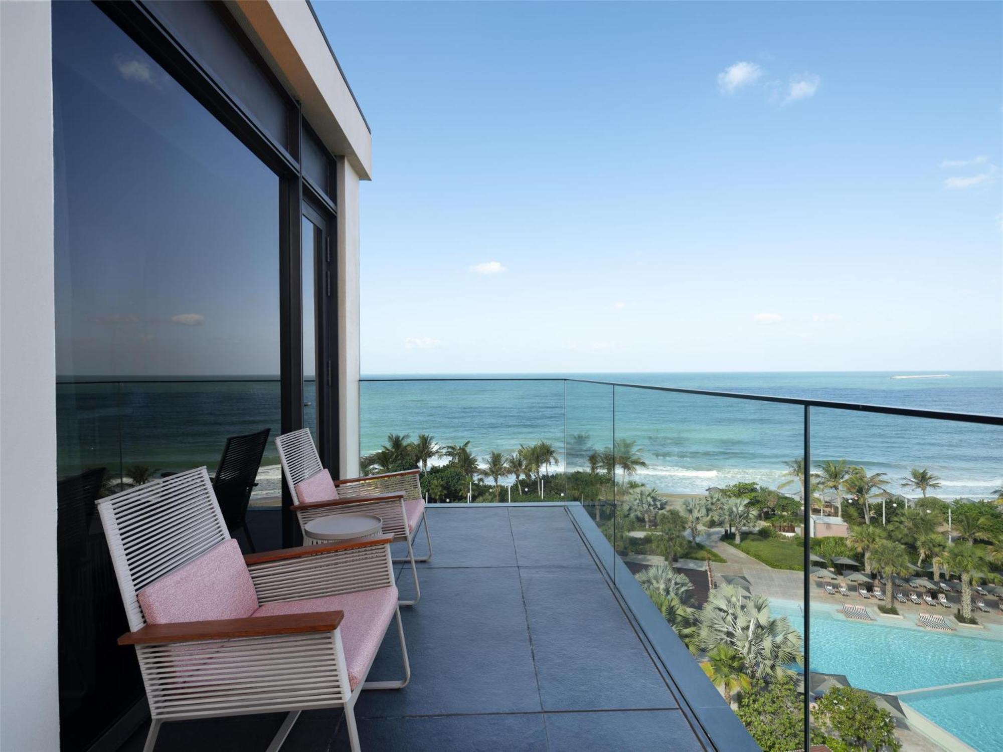 Family Suite Spacious Interconnecting Room 2 balconies 2 bathrooms Complimentary Rainforest Experience once per